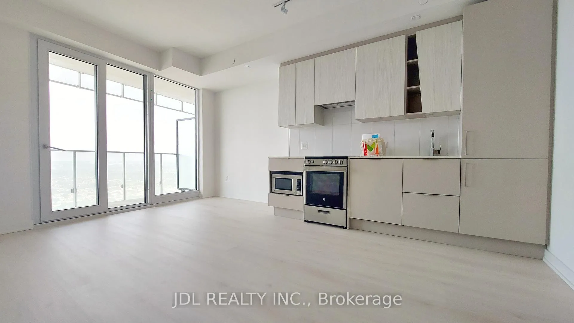 Photo 1 of Unit 3808, 3900 Confederation Parkway, Mississauga, City Centre — HOMEH