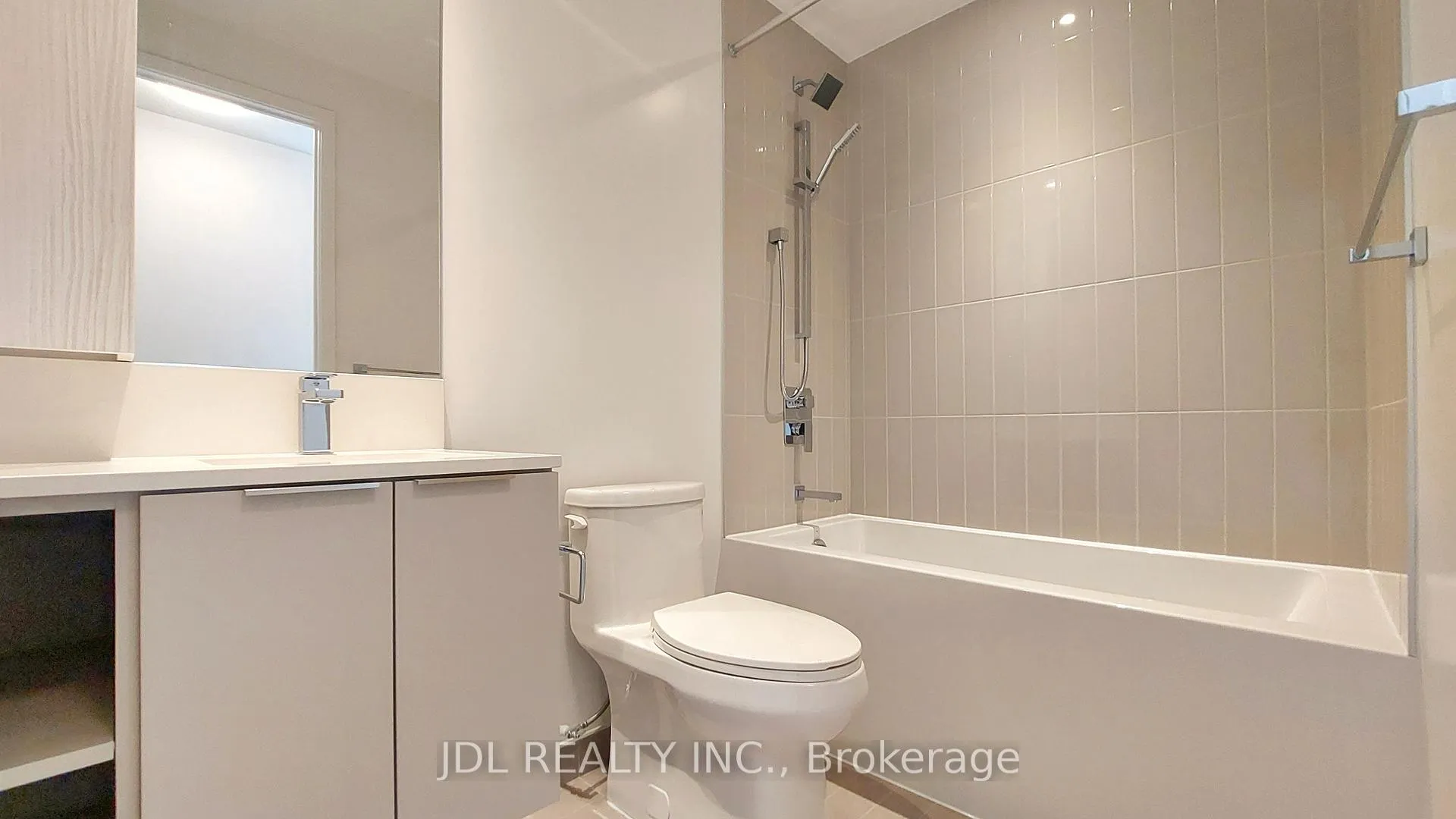 Photo 7 of Unit 3808, 3900 Confederation Parkway, Mississauga, City Centre — HOMEH