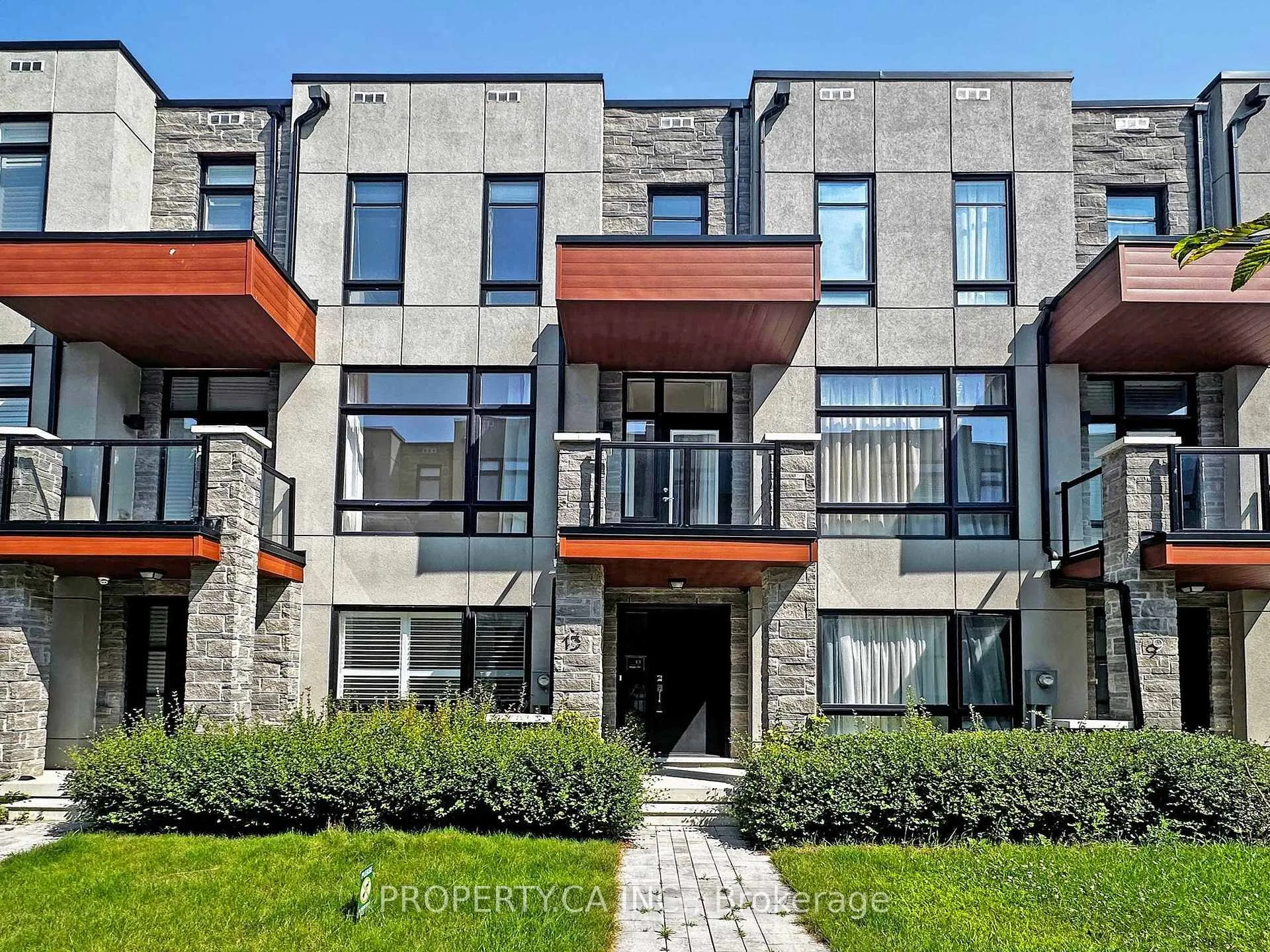 Photo 1 of 13 Mogul Road, Vaughan, Vellore Village — HOMEH