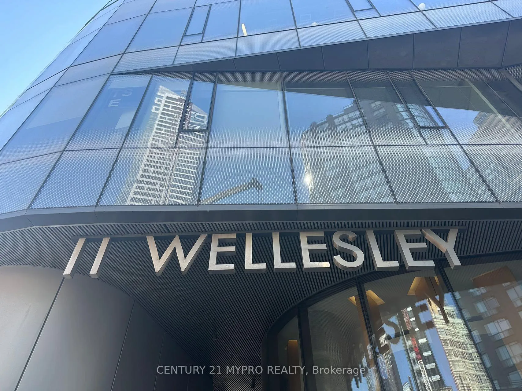 Front of Unit 4502, 11 Wellesley Street W