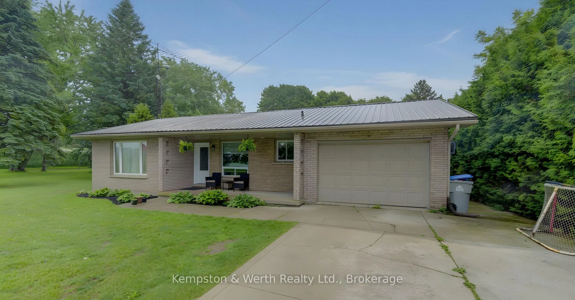 Photo 3 of 86716 Molesworth Line, Huron East, Grey — HOMEH