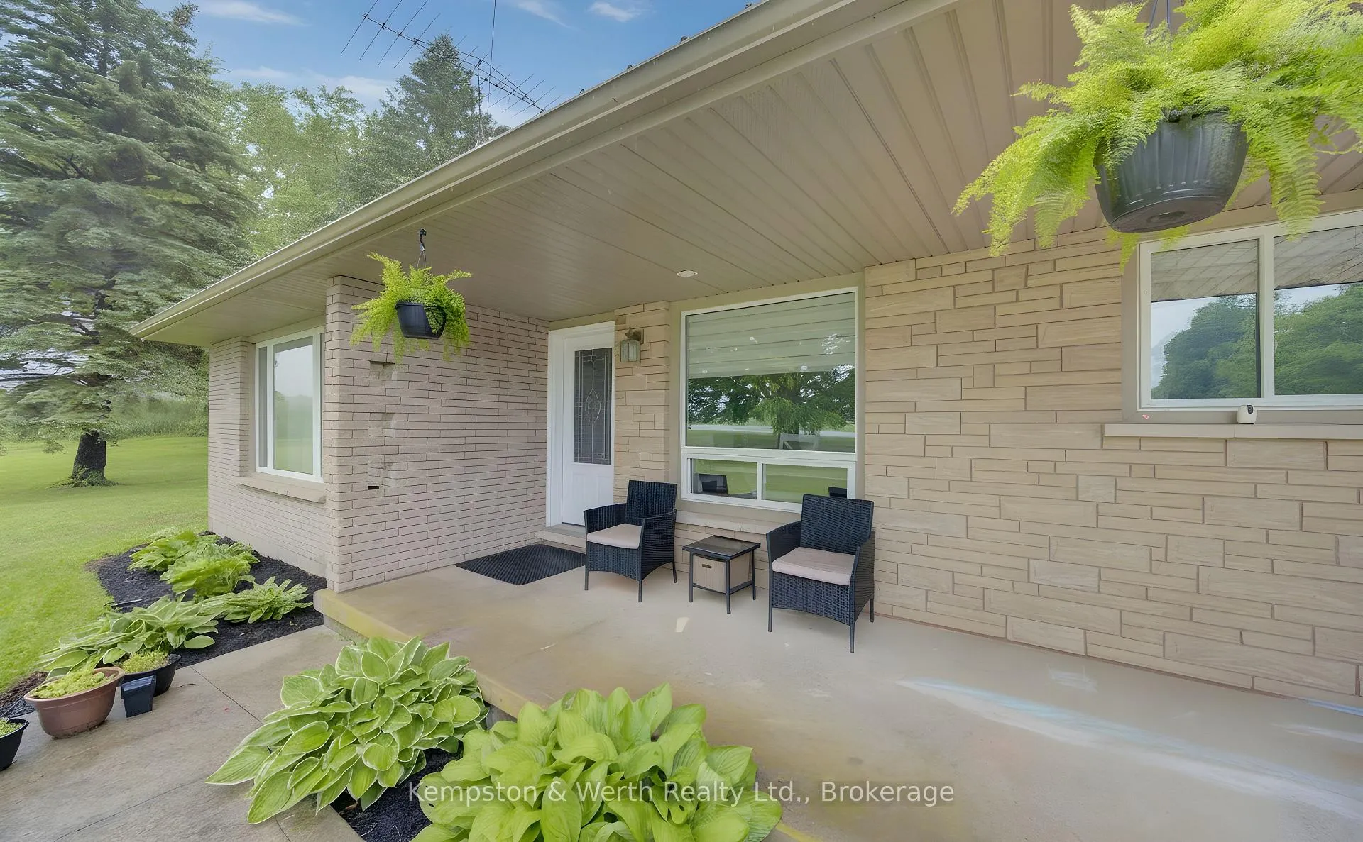 Photo 4 of 86716 Molesworth Line, Huron East, Grey — HOMEH