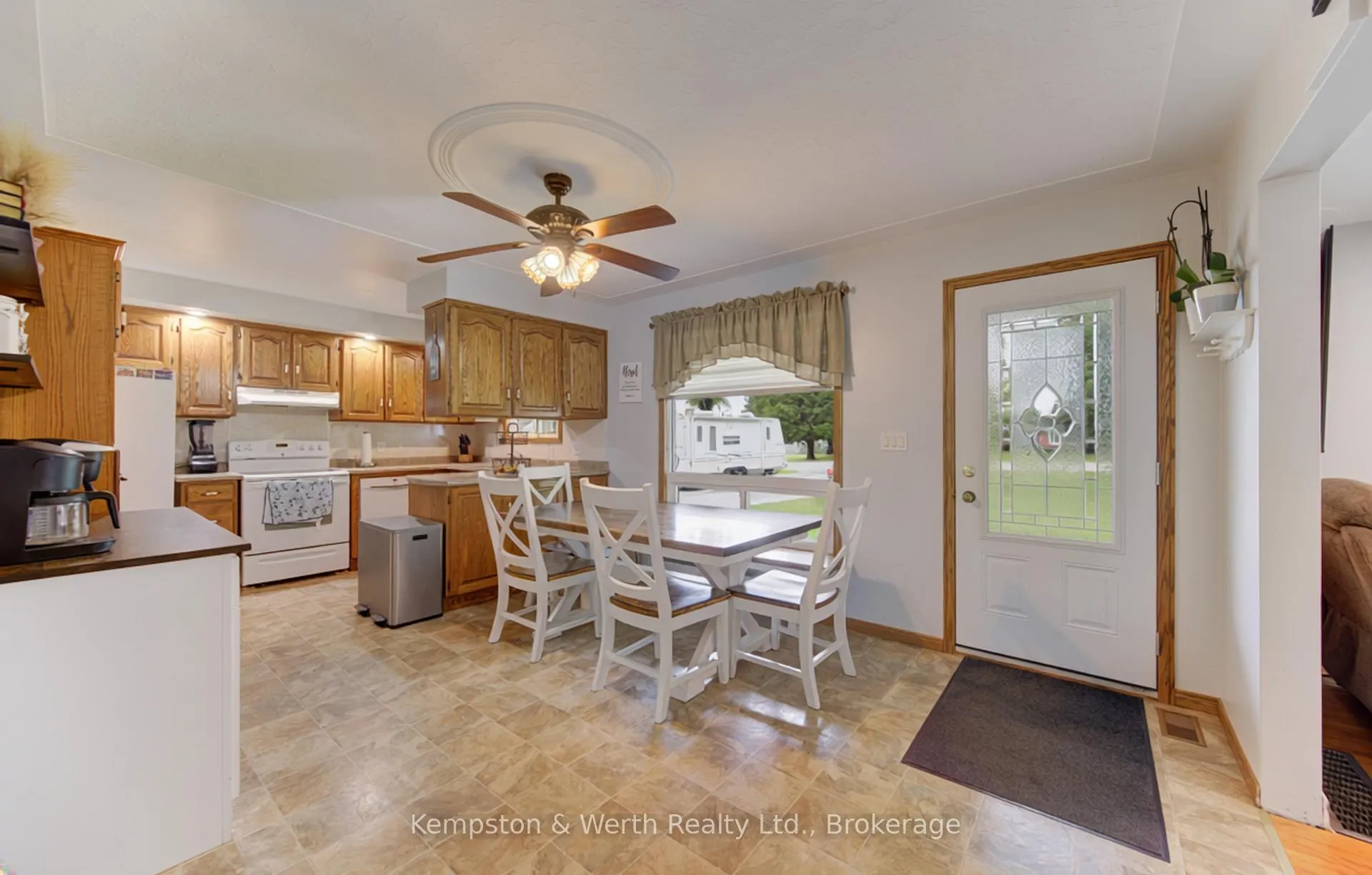 Photo 8 of 86716 Molesworth Line, Huron East, Grey — HOMEH