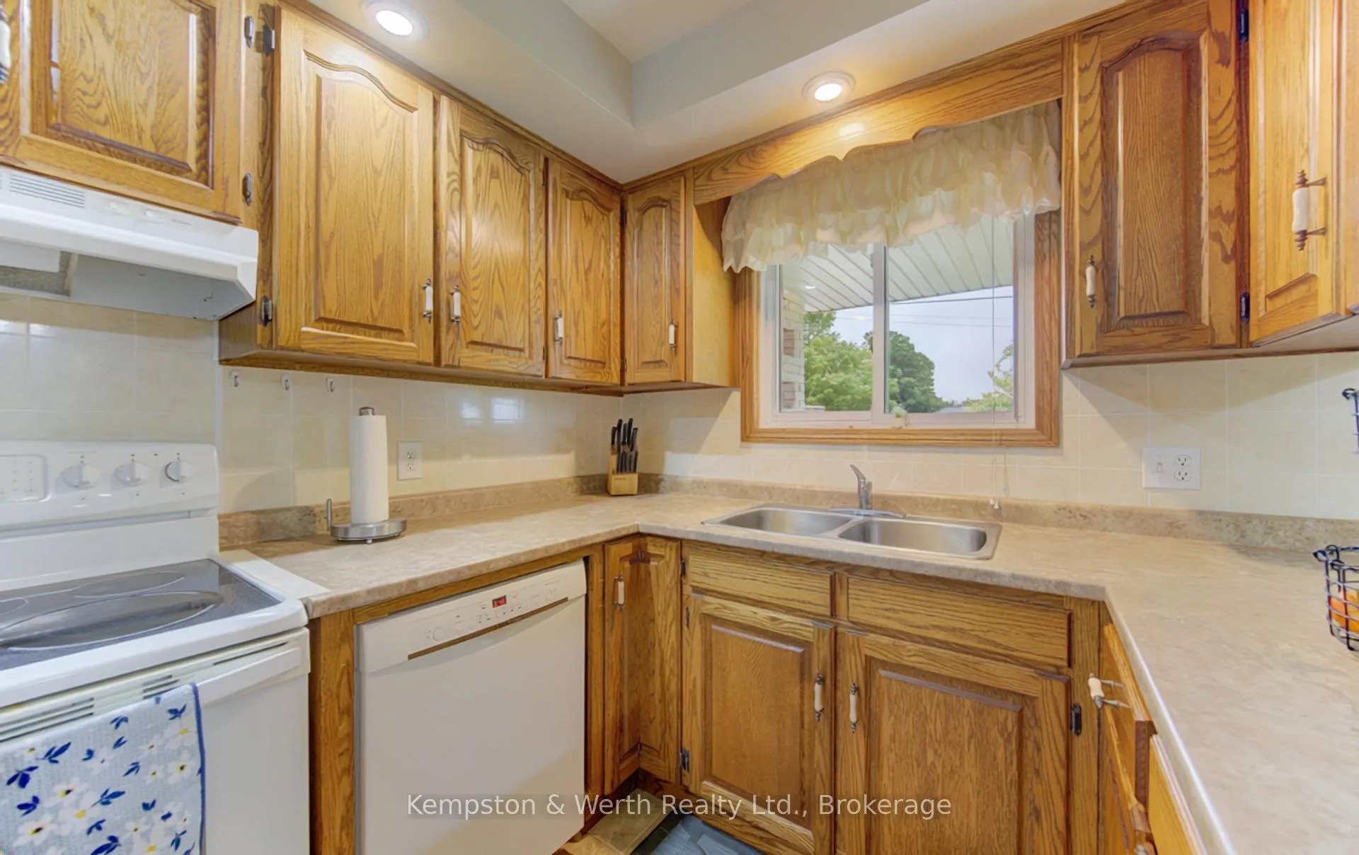 Photo 12 of 86716 Molesworth Line, Huron East, Grey — HOMEH