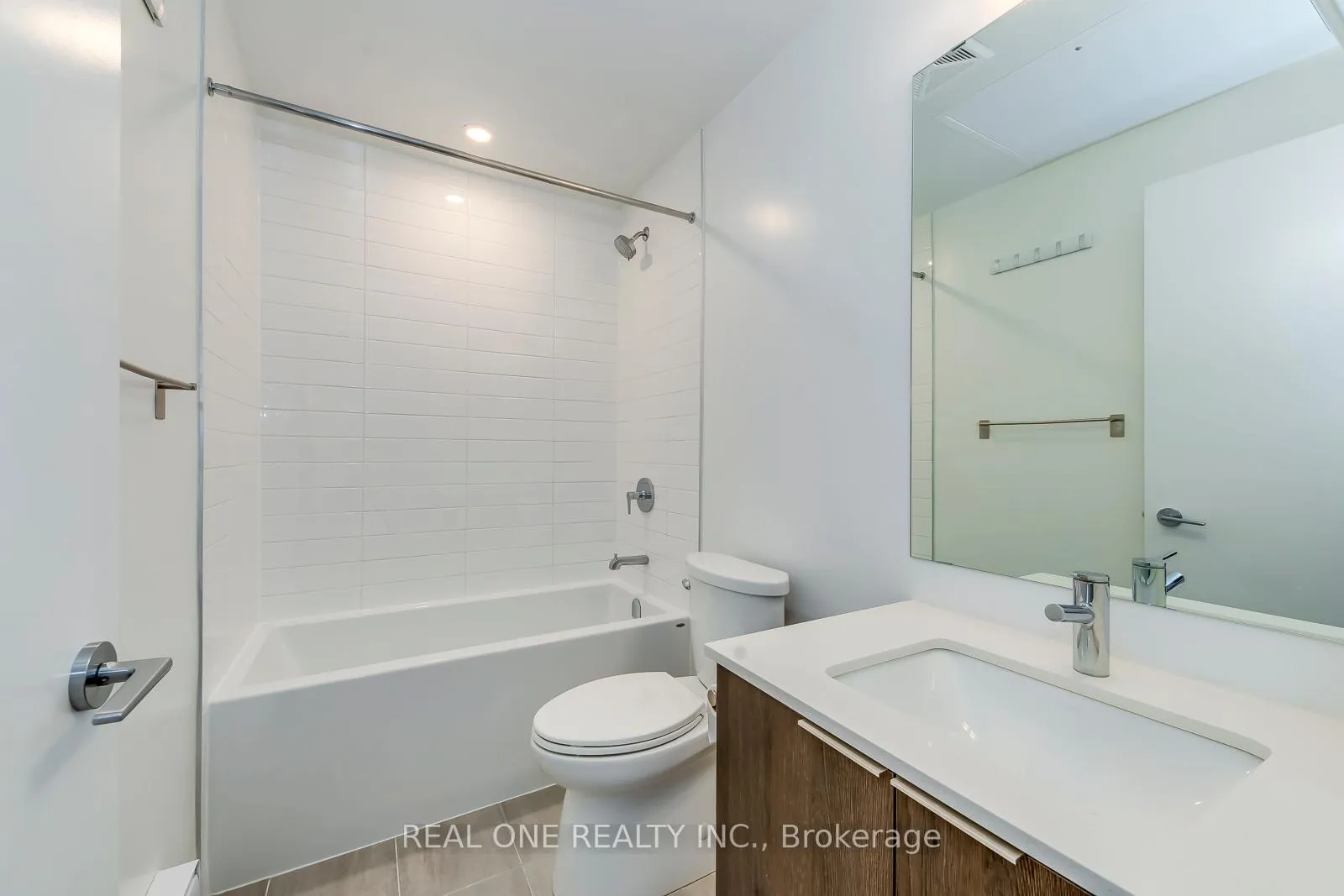 Photo 23 of Unit 201, 357 King Street W, Toronto, Waterfront Communities — HOMEH