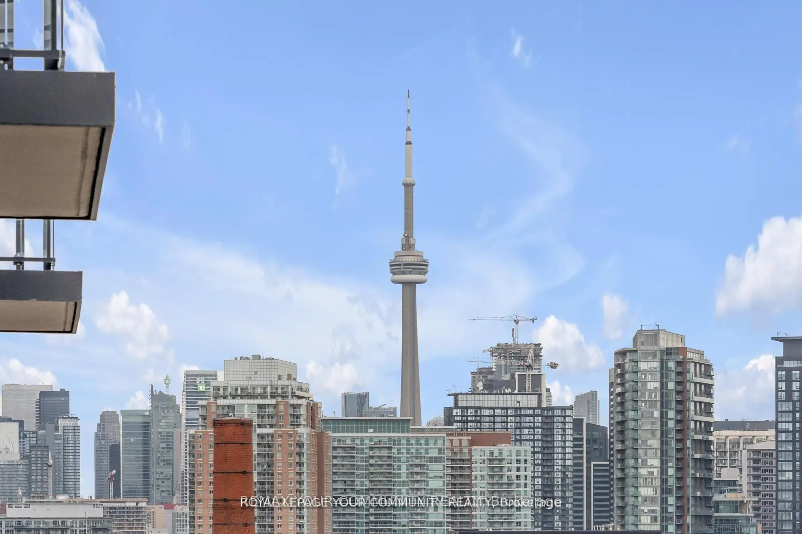 Photo of Unit 1106, 270 Dufferin Street