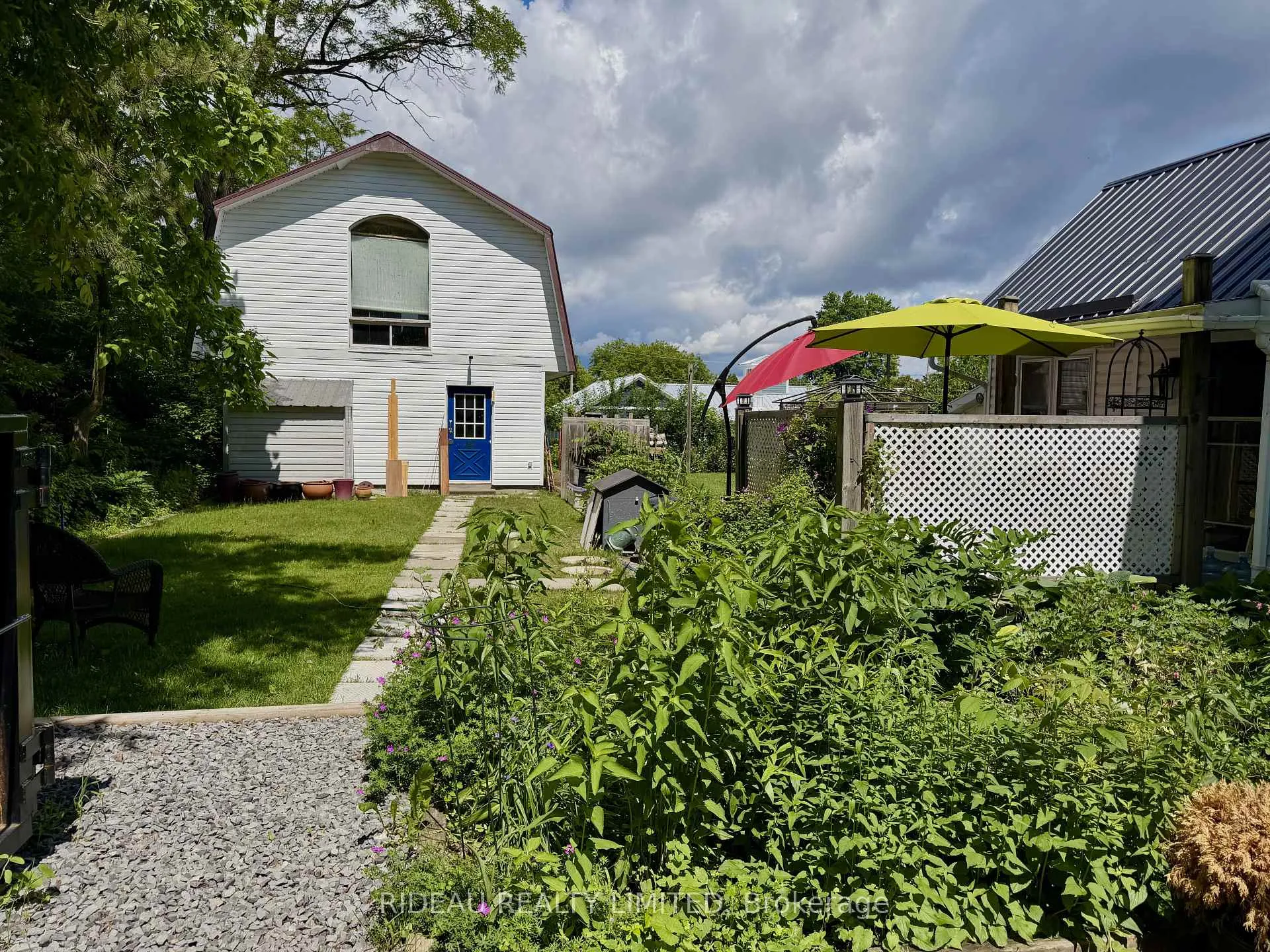 Photo 18 of 22 Perth Street, Rideau Lakes, Rideau Lakes (Bastard) Twp — HOMEH