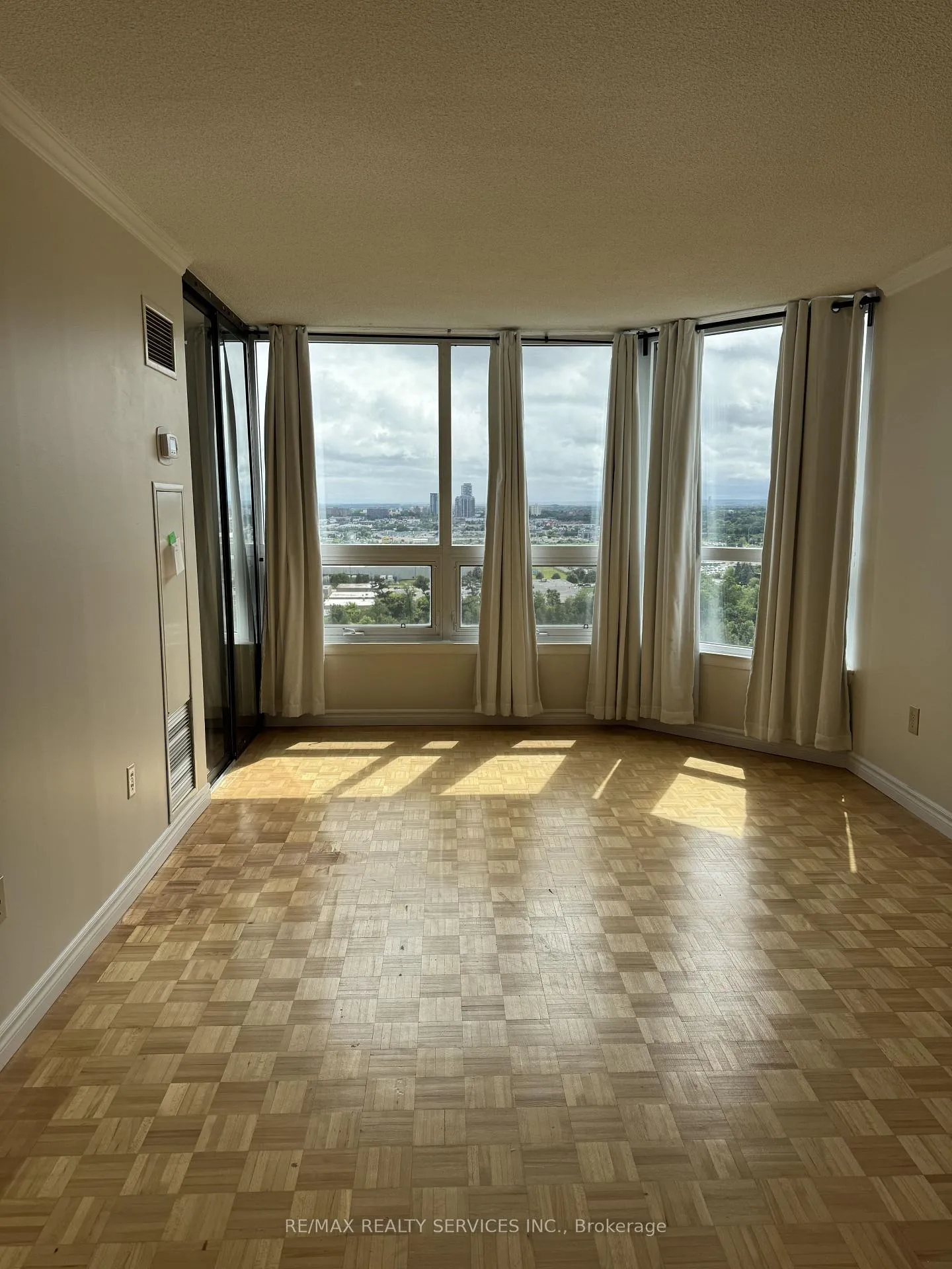 Photo 3 of Unit 2103, 8 Lisa Street, Brampton, Queen Street Corridor — HOMEH