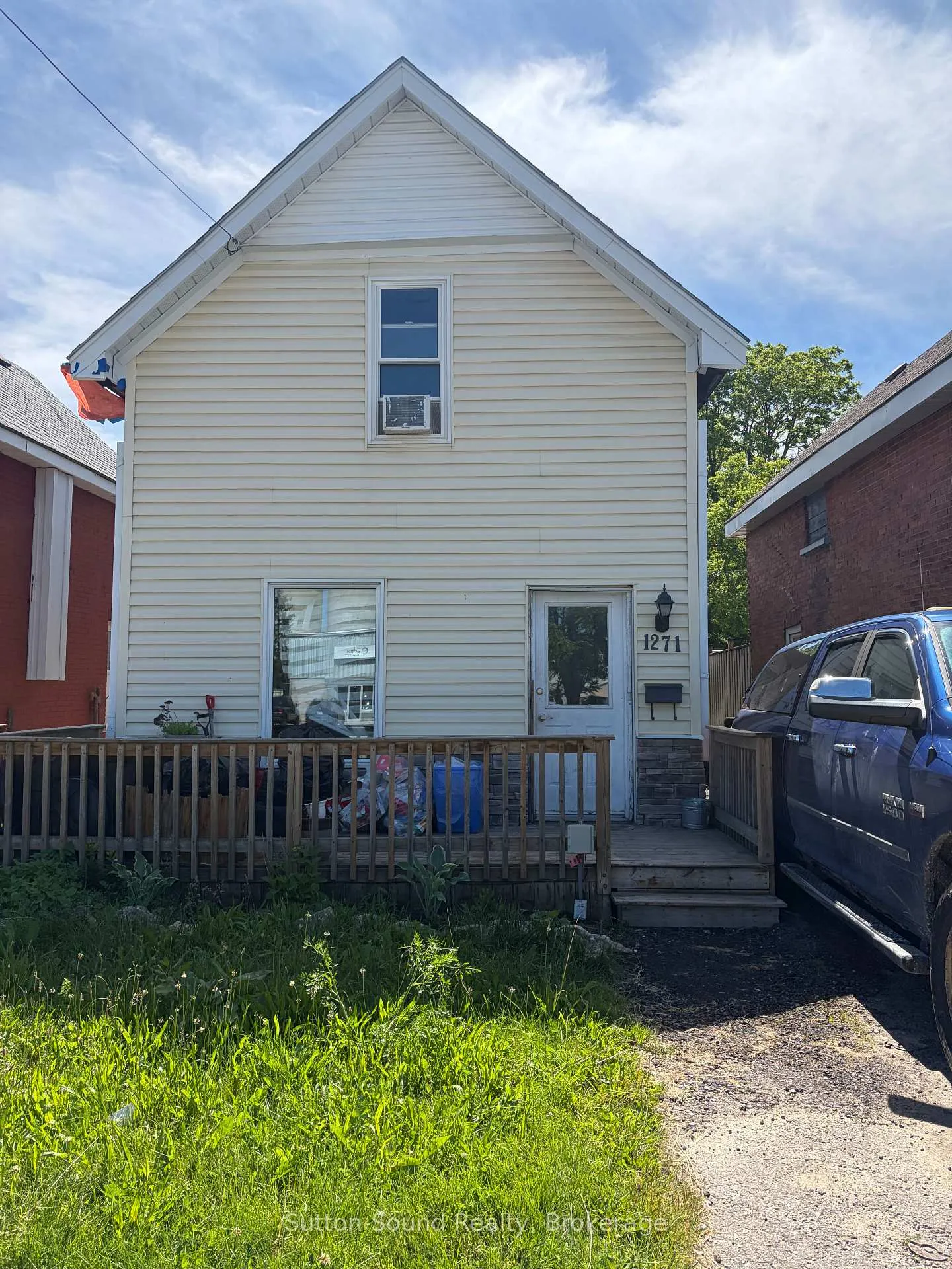 Photo 2 of 1271 2nd Avenue E, Owen Sound — HOMEH