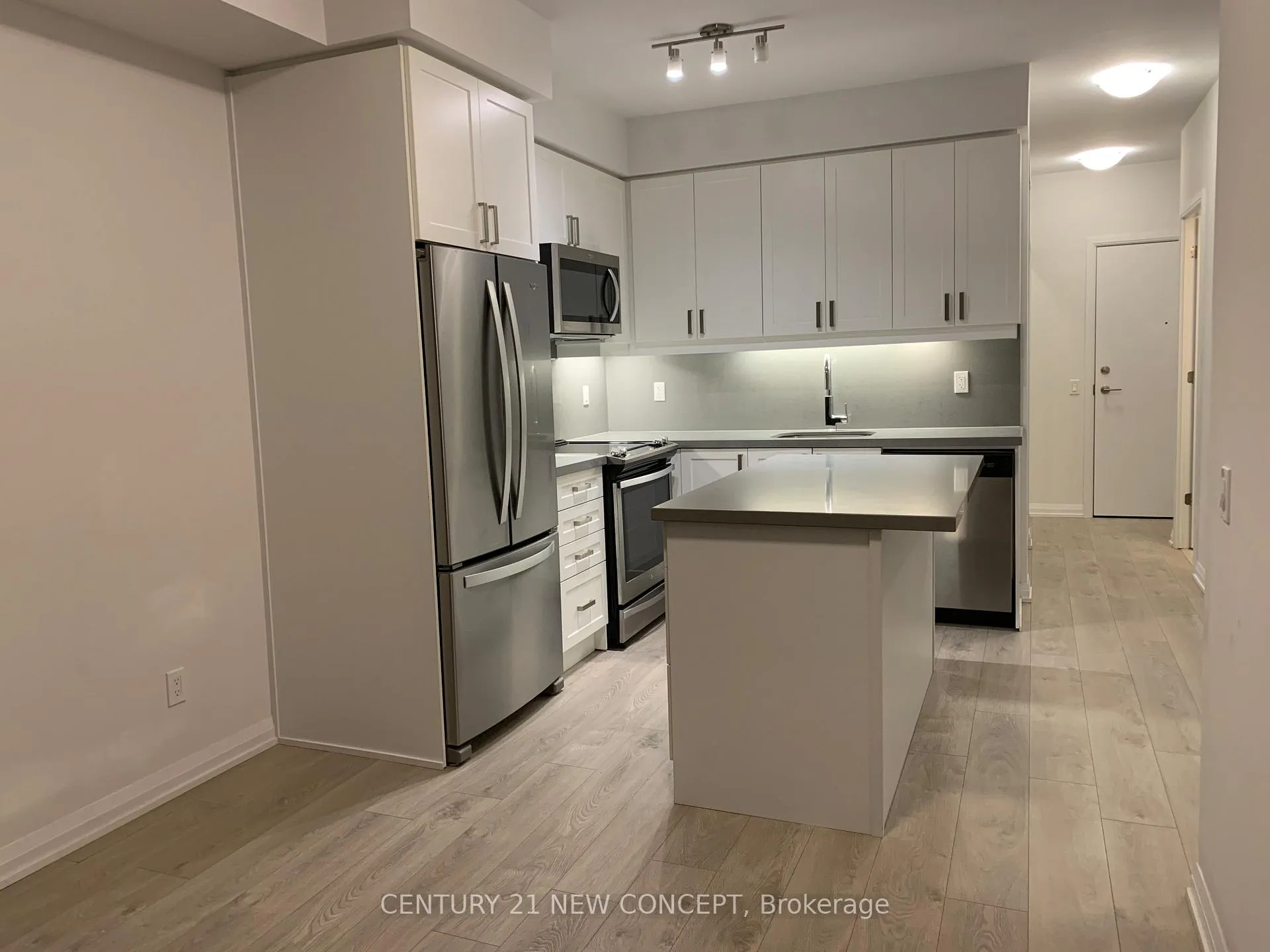 Photo 8 of Unit 3017, 7895 Jane Street, Vaughan, Concord — HOMEH