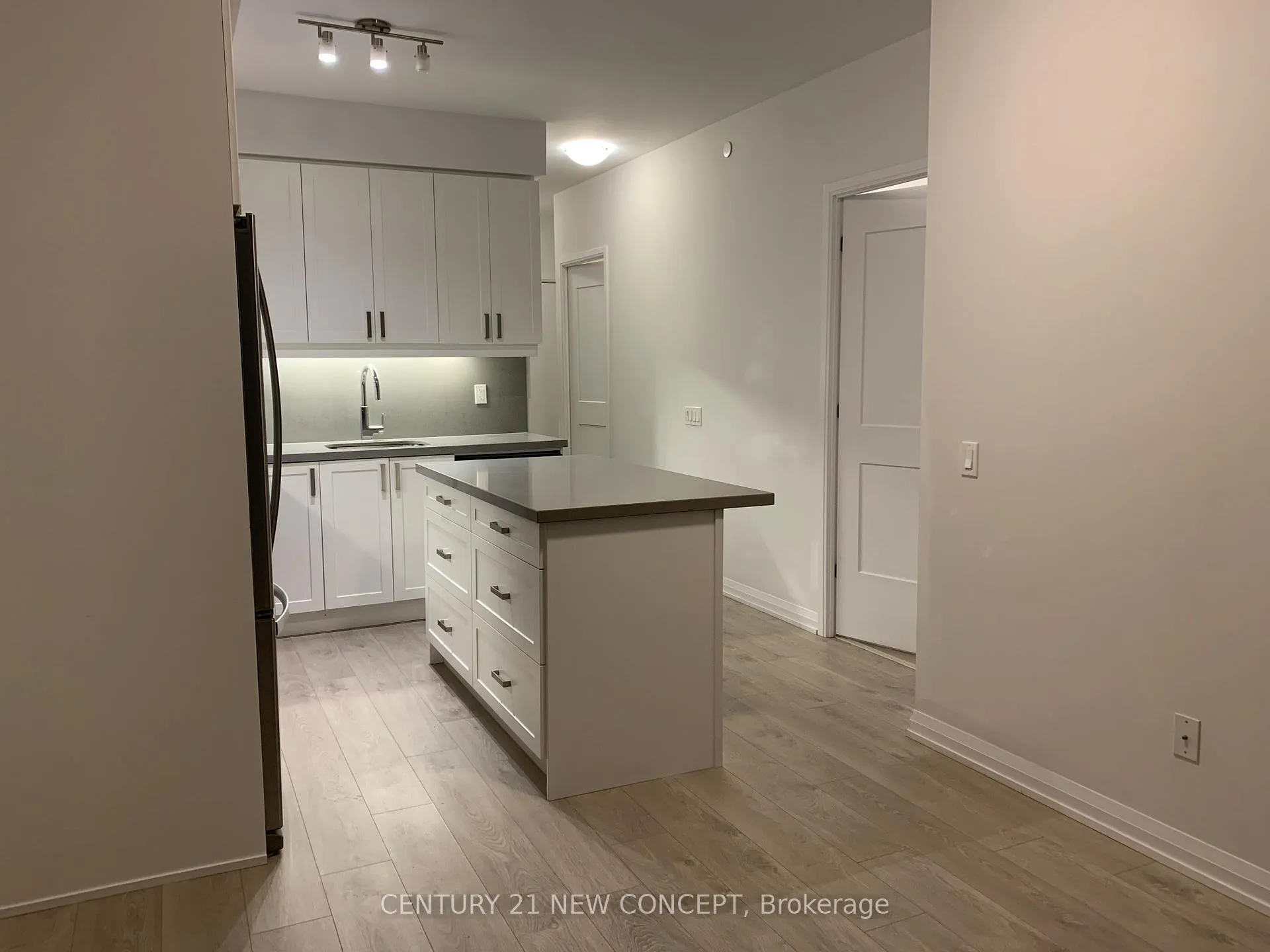 Photo 9 of Unit 3017, 7895 Jane Street, Vaughan, Concord — HOMEH