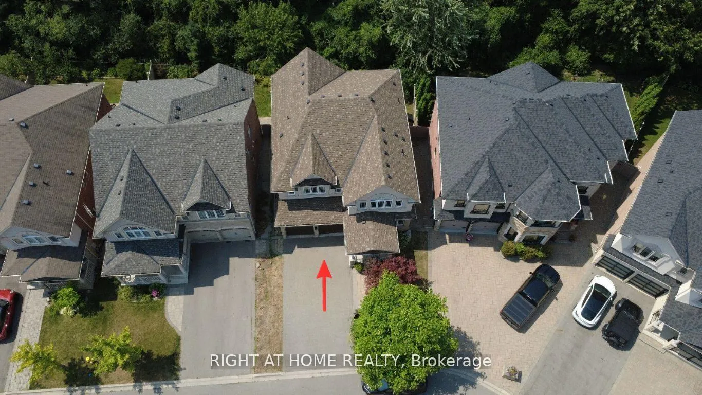 Photo 2 of 67 Timna Crescent, Vaughan, Patterson — HOMEH