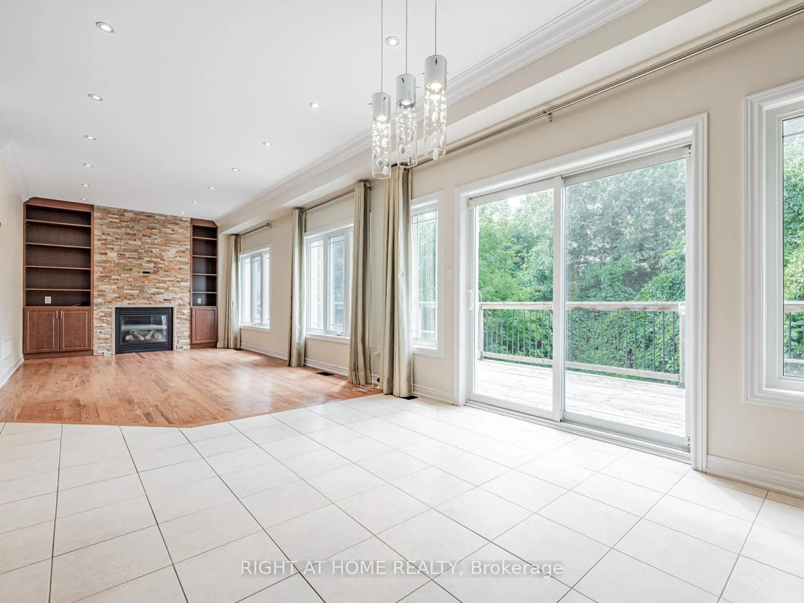 Photo 8 of 67 Timna Crescent, Vaughan, Patterson — HOMEH