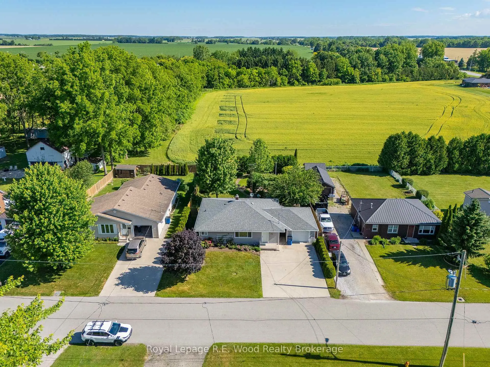 Photo 20 of 286 Walnut Street, Chatham-Kent, Dresden — HOMEH