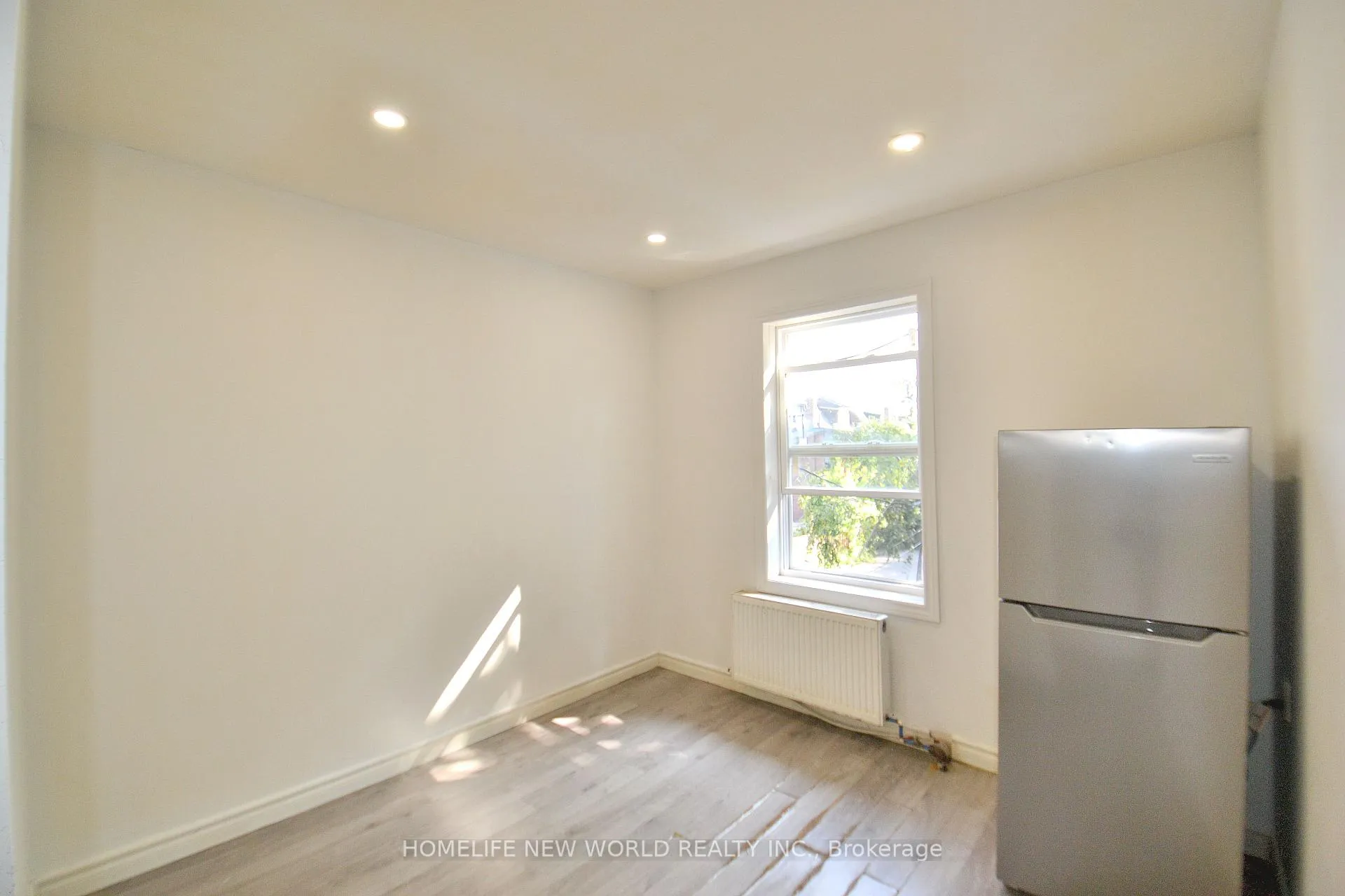 Photo 1 of Unit 204, 885 Broadview Avenue, Toronto, Playter Estates-Danforth — HOMEH