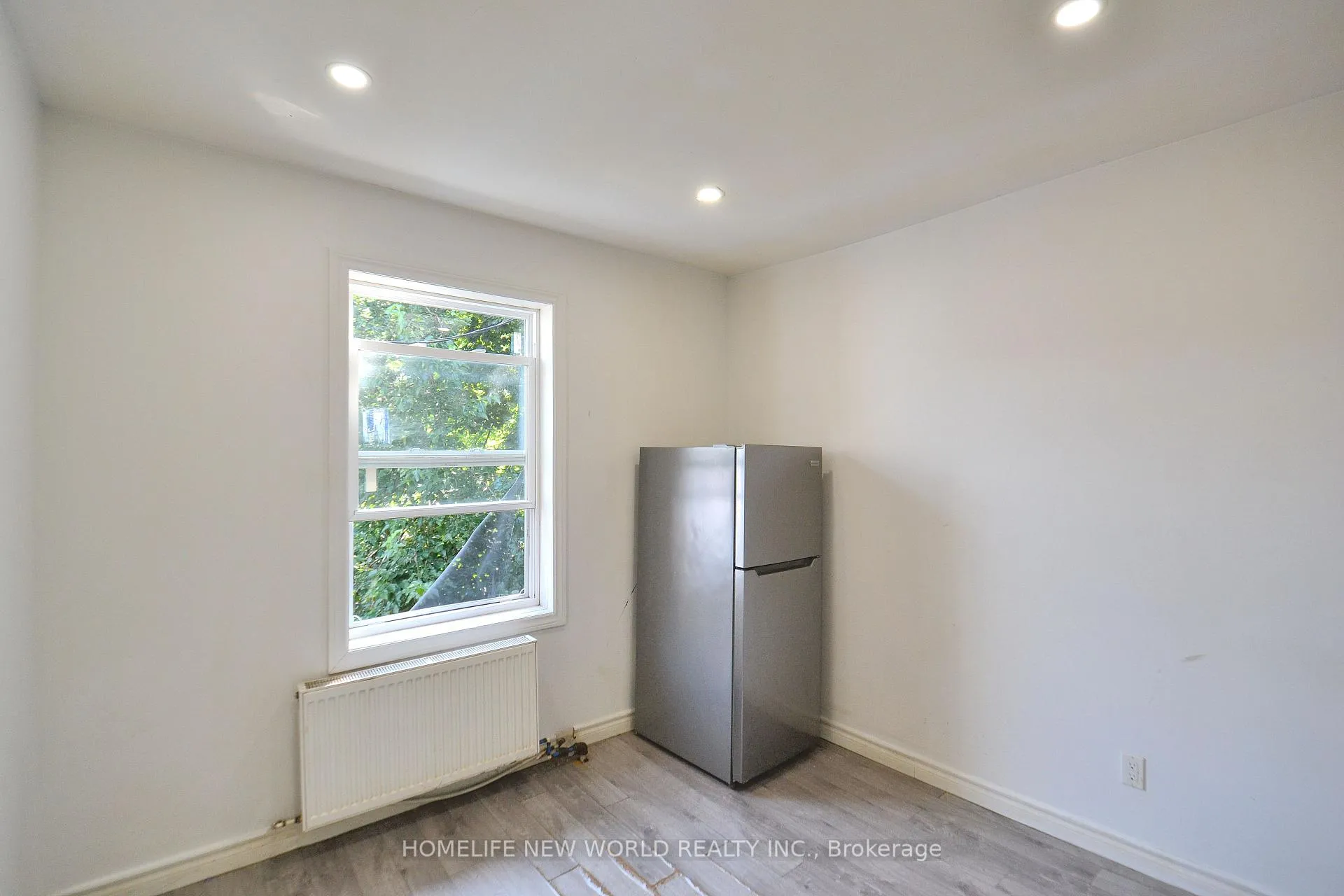 Photo 2 of Unit 204, 885 Broadview Avenue, Toronto, Playter Estates-Danforth — HOMEH