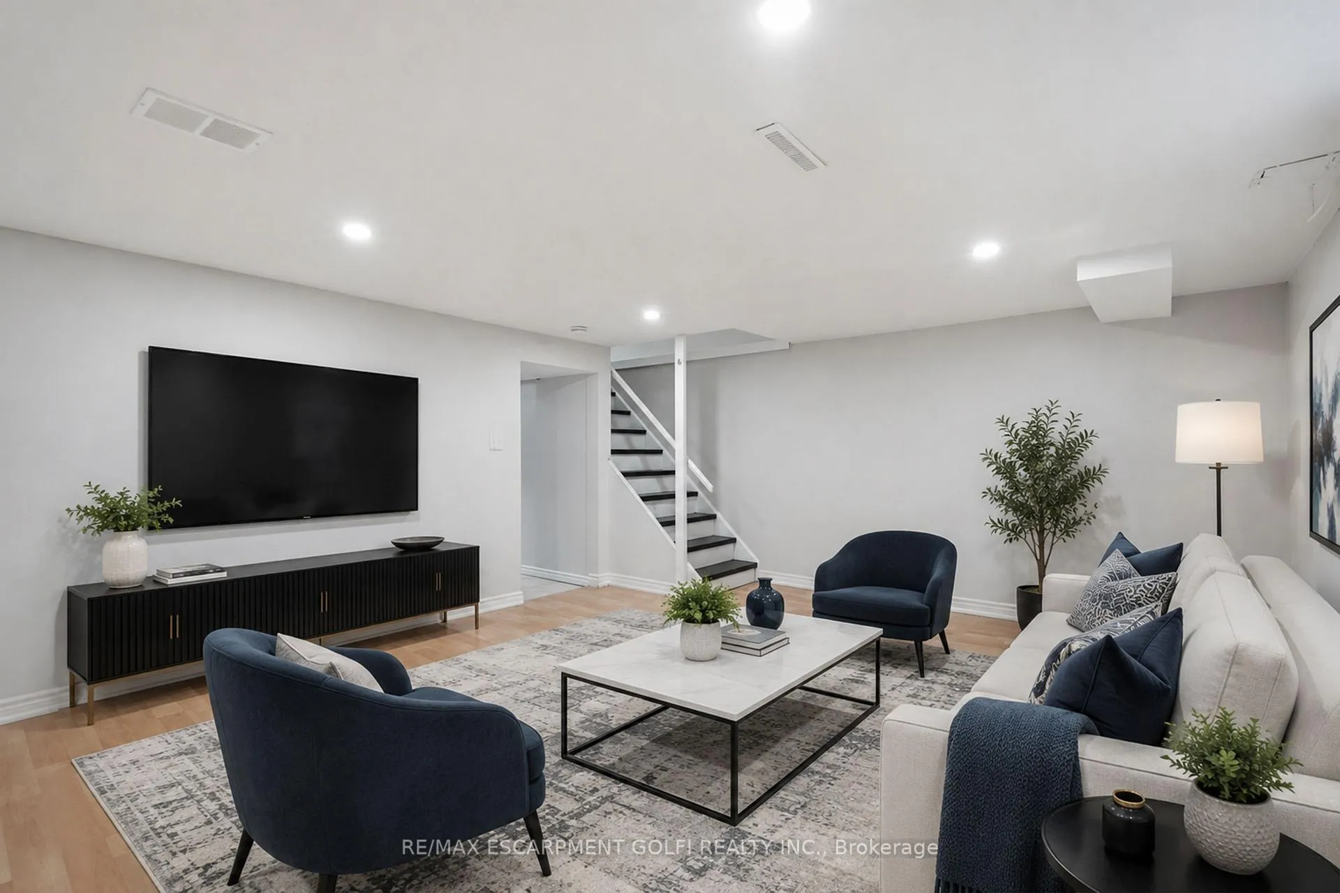 Photo 18 of Unit 14, 82 Riverdale Drive, Hamilton, Riverdale — HOMEH