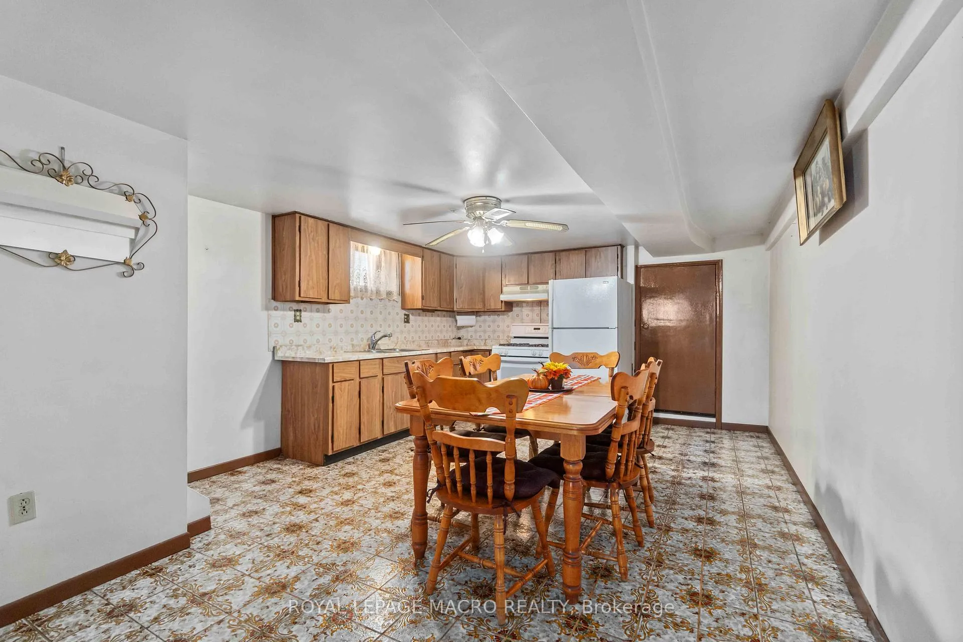 Photo 15 of 178 San Remo Drive, Hamilton, Mountview — HOMEH