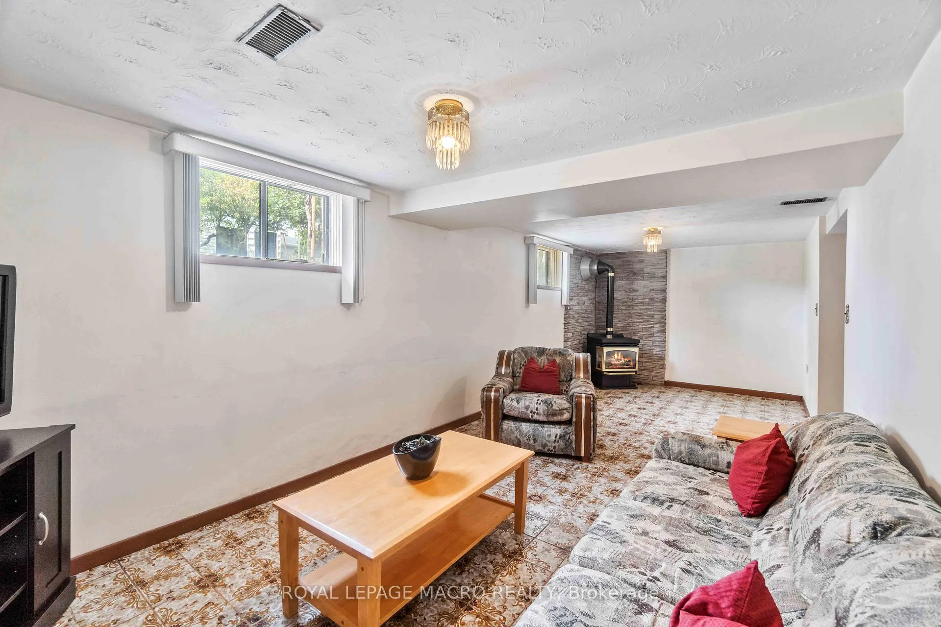 Photo 20 of 178 San Remo Drive, Hamilton, Mountview — HOMEH