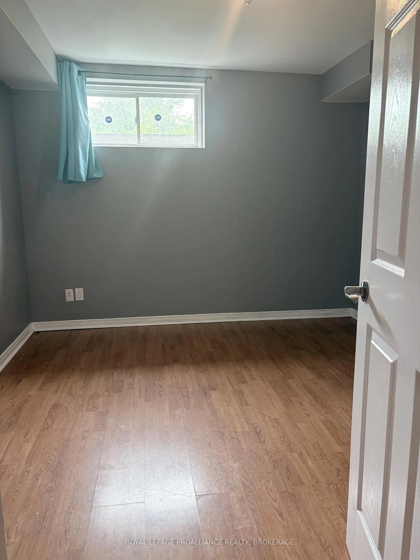 Photo 13 of 968 Bluffwood Avenue, Kingston, Kingston East (Incl Barret Crt) — HOMEH