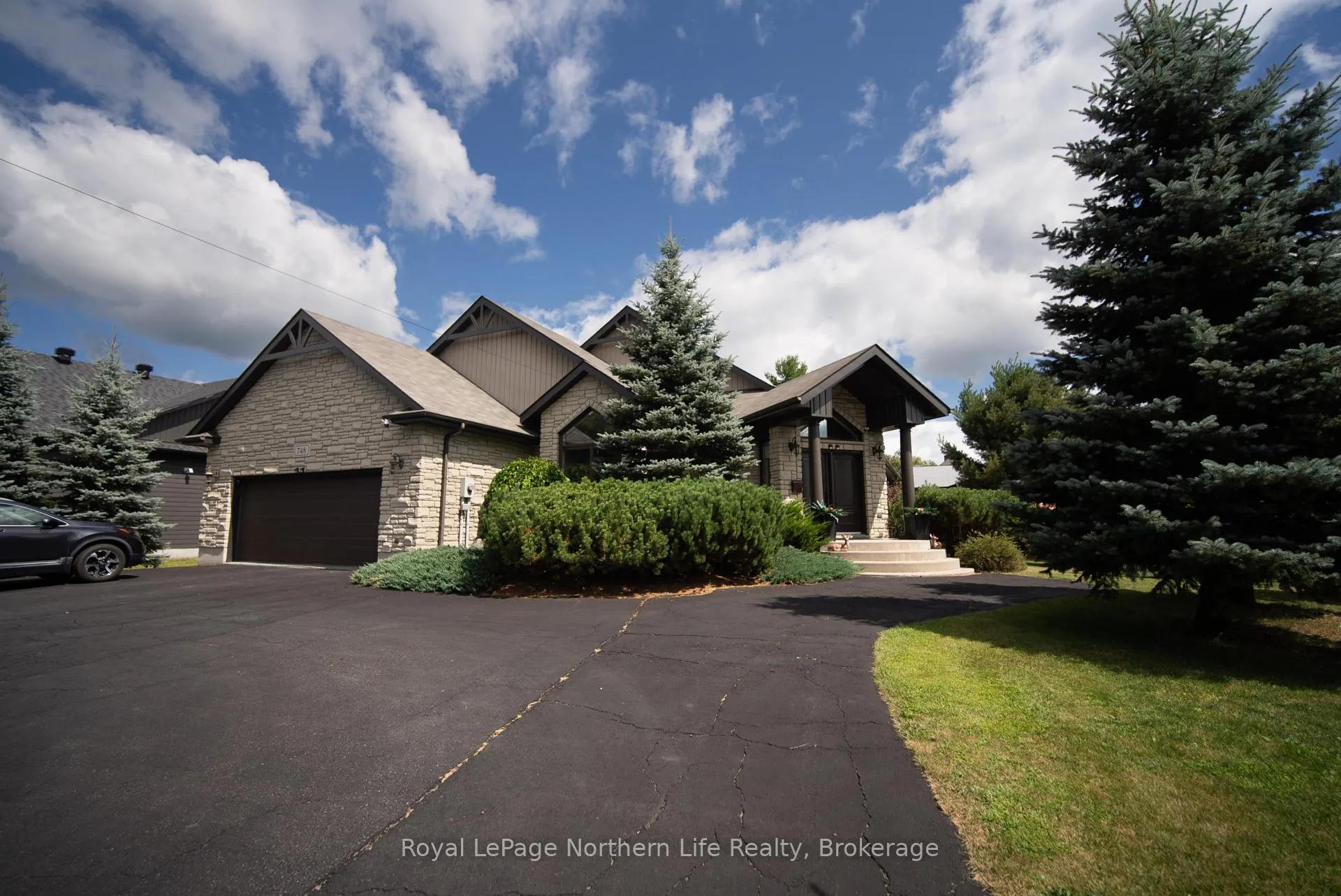 Photo 5 of 748 Coursol Road, West Nipissing, Sturgeon Falls — HOMEH