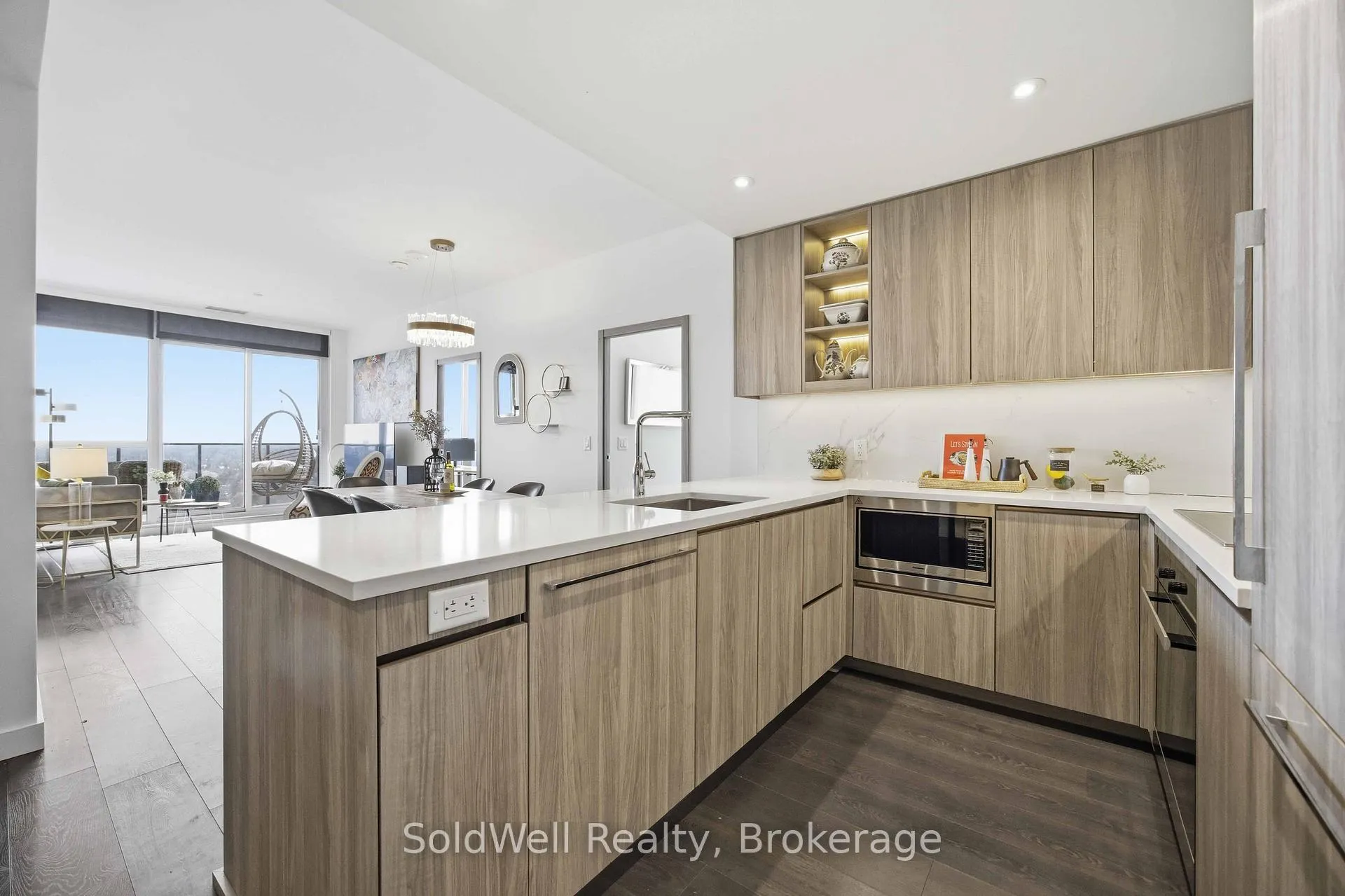 Photo 10 of Unit 2103, 25 Mcmahon Drive, North York, Bayview Village — HOMEH
