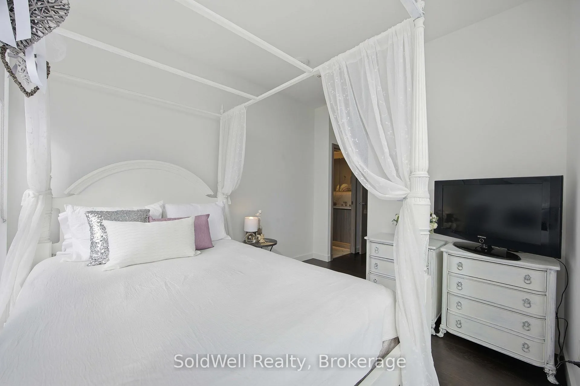 Photo 25 of Unit 2103, 25 Mcmahon Drive, North York, Bayview Village — HOMEH