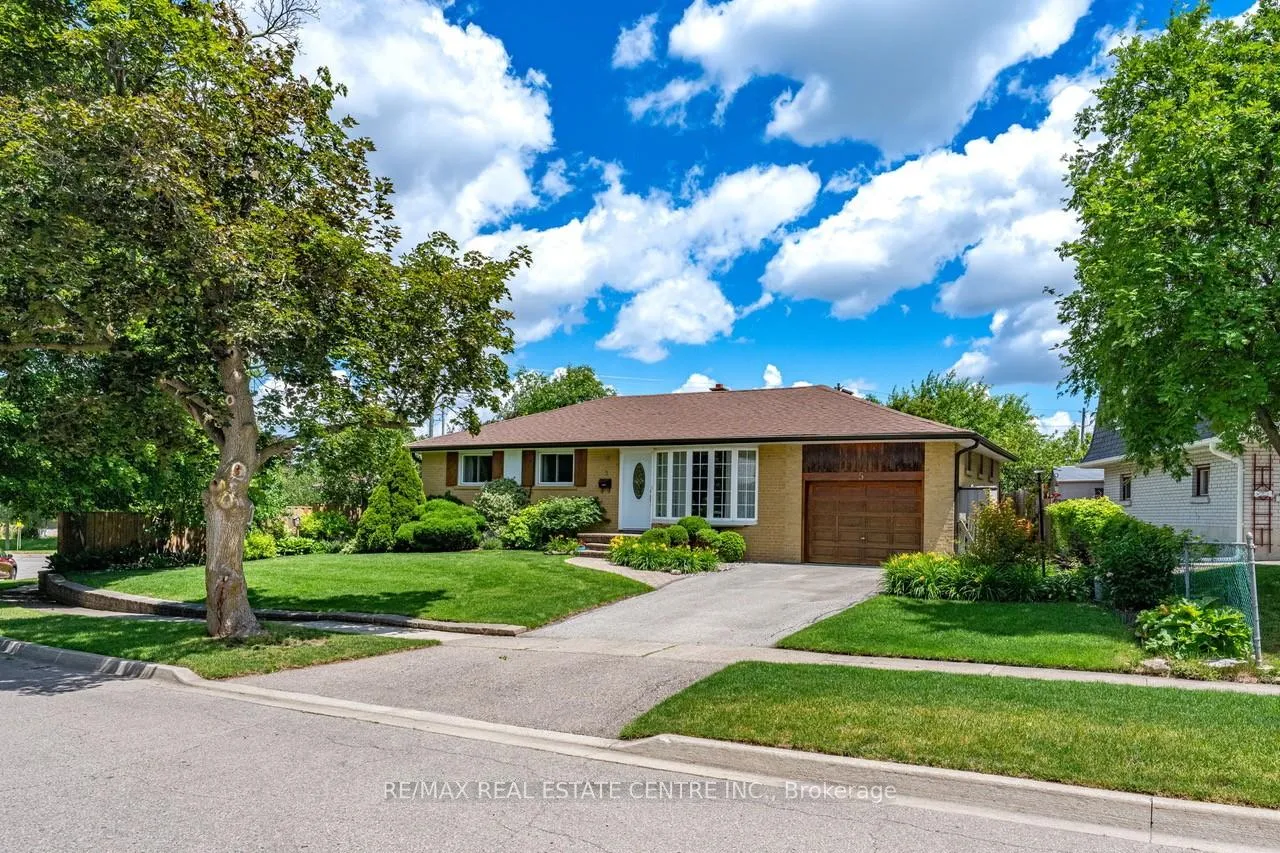 Photo 1 of 5 Hale Drive, Halton Hills, Georgetown — HOMEH