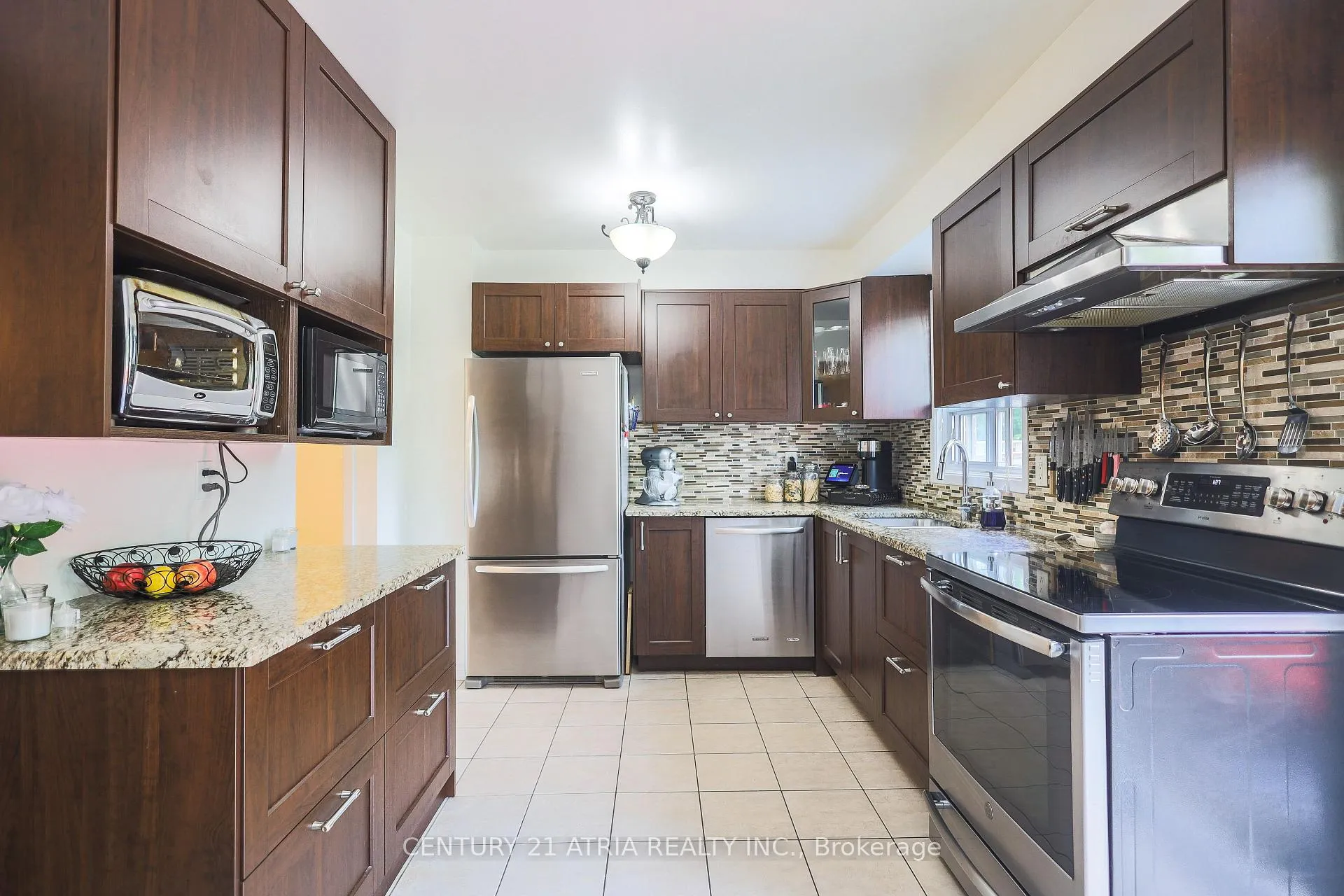 Photo 9 of 92 Rejane Crescent, Vaughan, Crestwood-Springfarm-Yorkhill — HOMEH