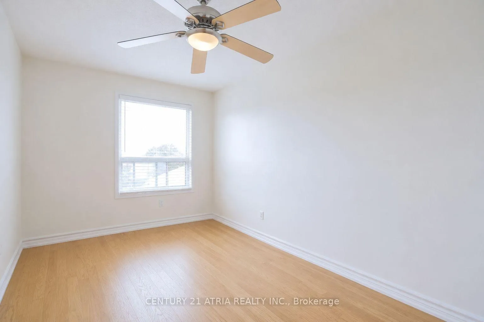 Photo 22 of 92 Rejane Crescent, Vaughan, Crestwood-Springfarm-Yorkhill — HOMEH