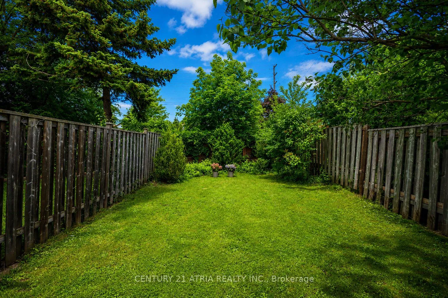 Photo 28 of 92 Rejane Crescent, Vaughan, Crestwood-Springfarm-Yorkhill — HOMEH
