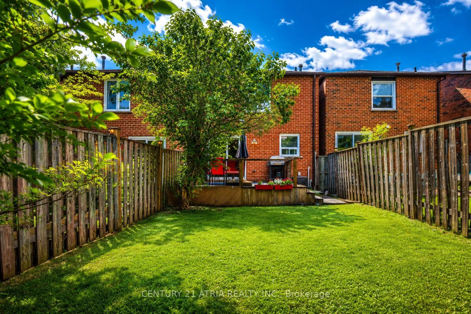 Photo 29 of 92 Rejane Crescent, Vaughan, Crestwood-Springfarm-Yorkhill — HOMEH