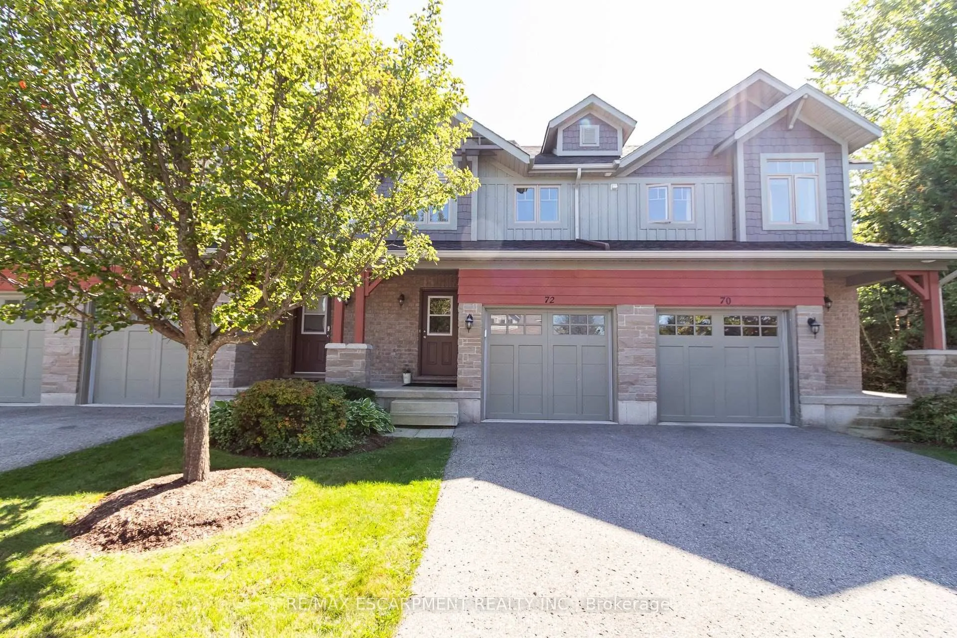 Photo 2 of 72 Silver Glen Boulevard, Collingwood — HOMEH