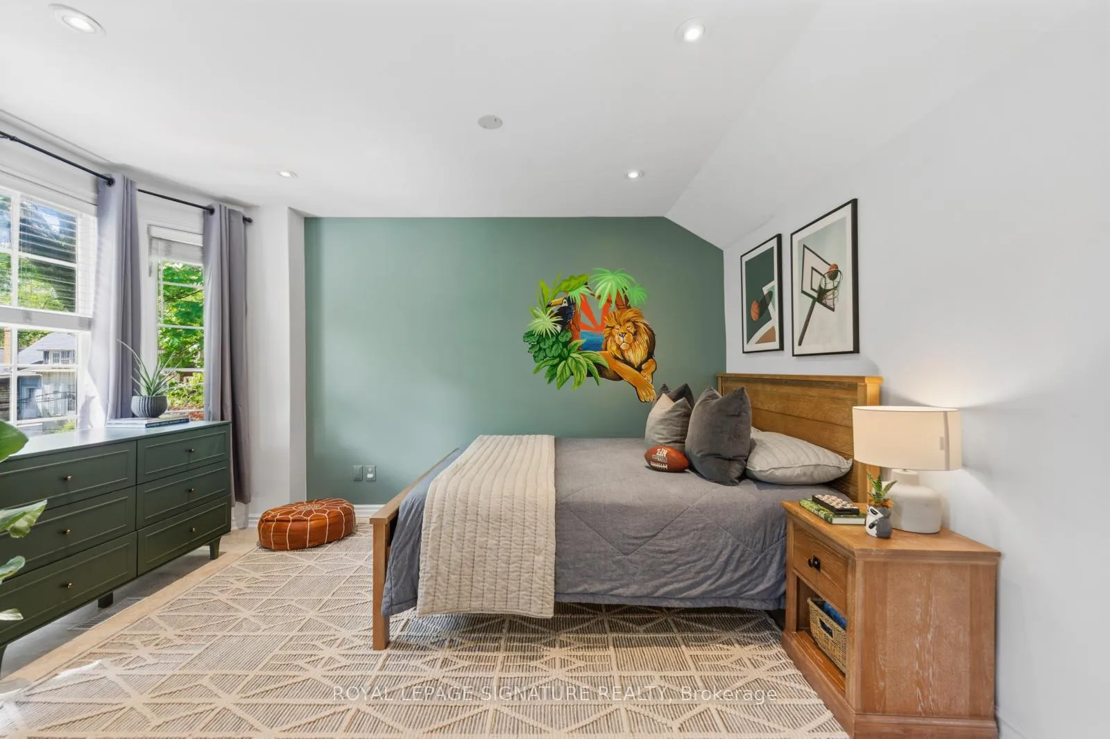 Photo 13 of 24 Hazel Avenue, Toronto, The Beaches — HOMEH