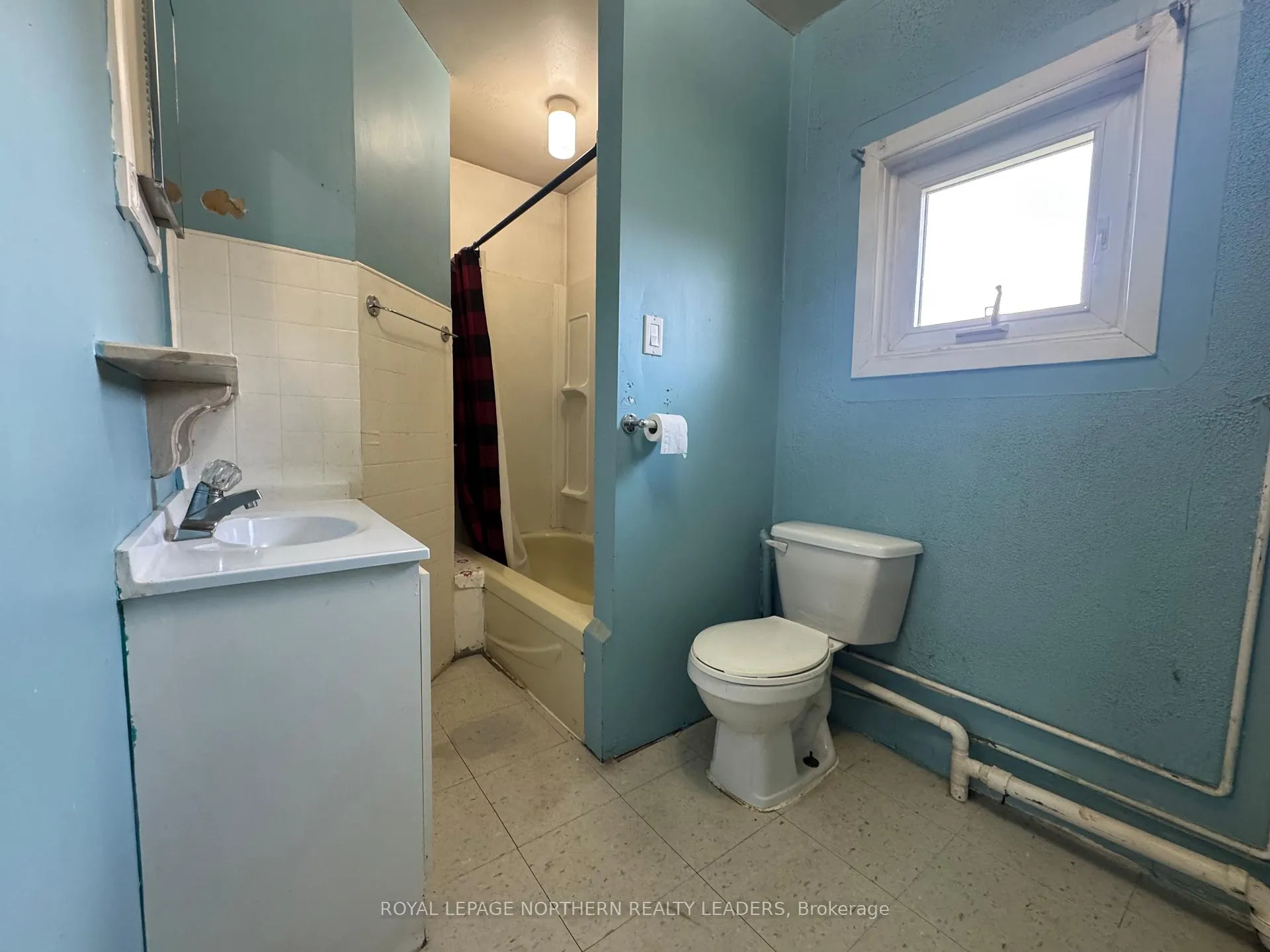 Photo 19 of 76 Bloor Avenue, Timmins, SP - Main Area — HOMEH