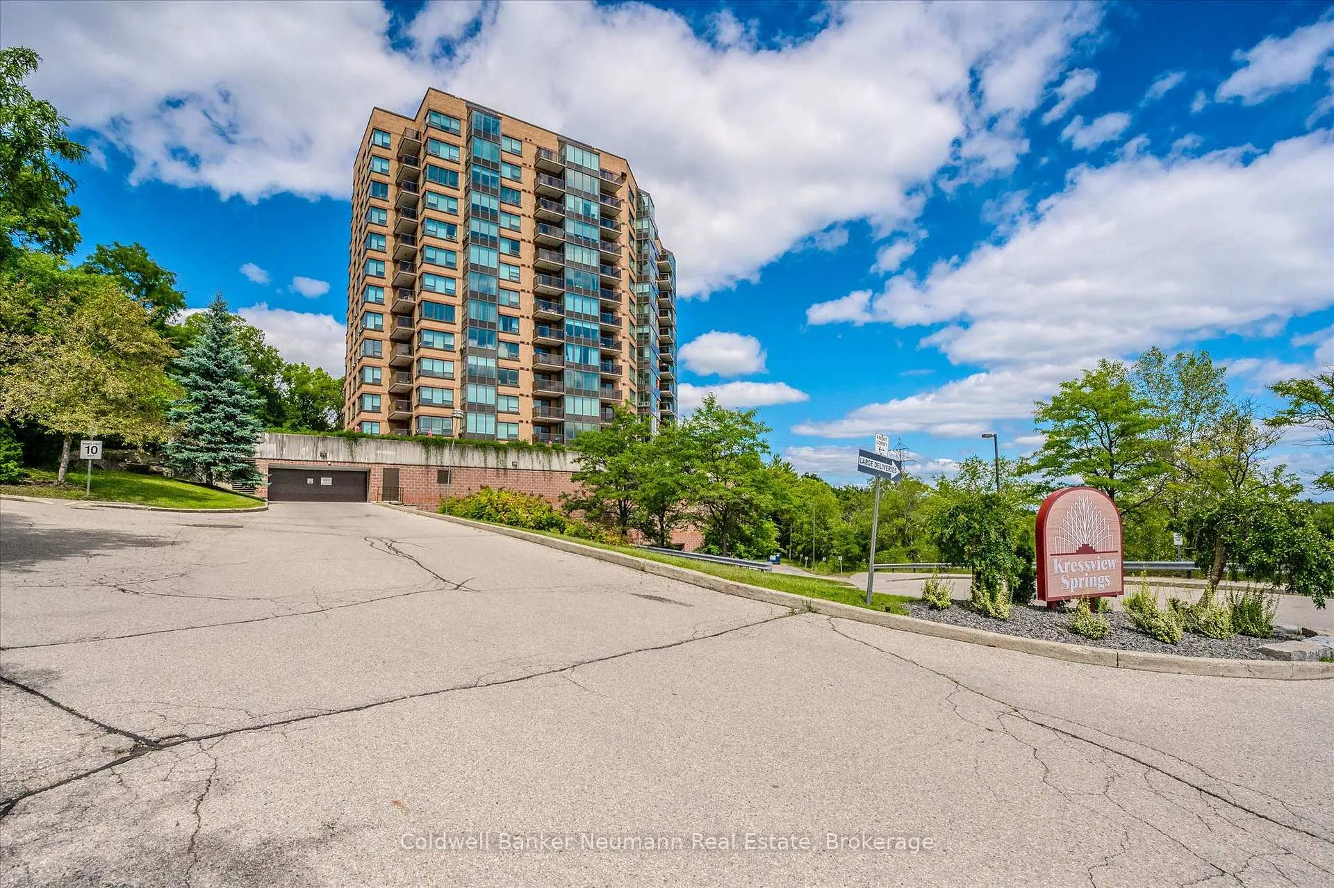 Photo 3 of Unit 1106, 237 King Street W, Cambridge, Preston North — HOMEH