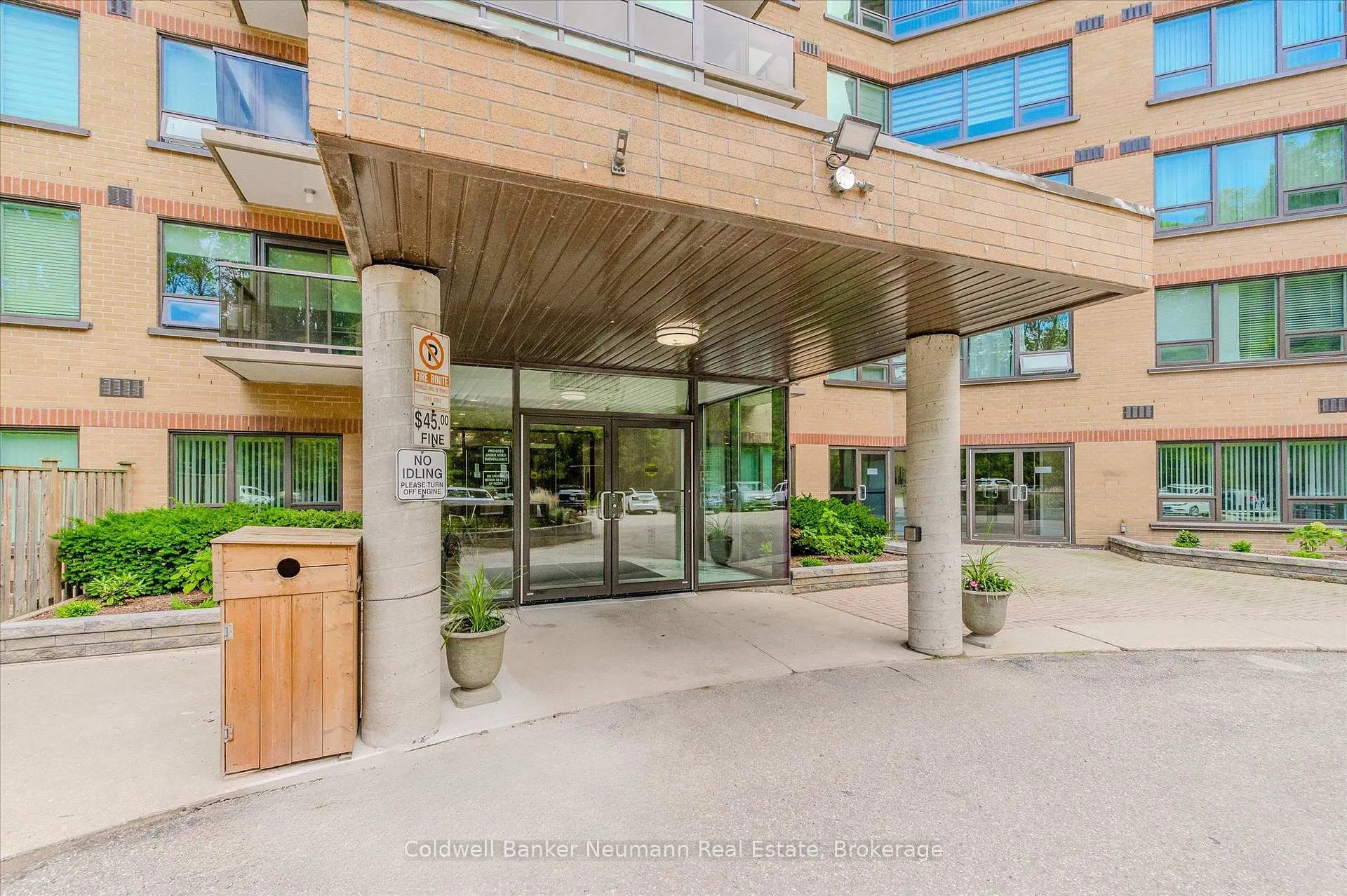 Photo 5 of Unit 1106, 237 King Street W, Cambridge, Preston North — HOMEH