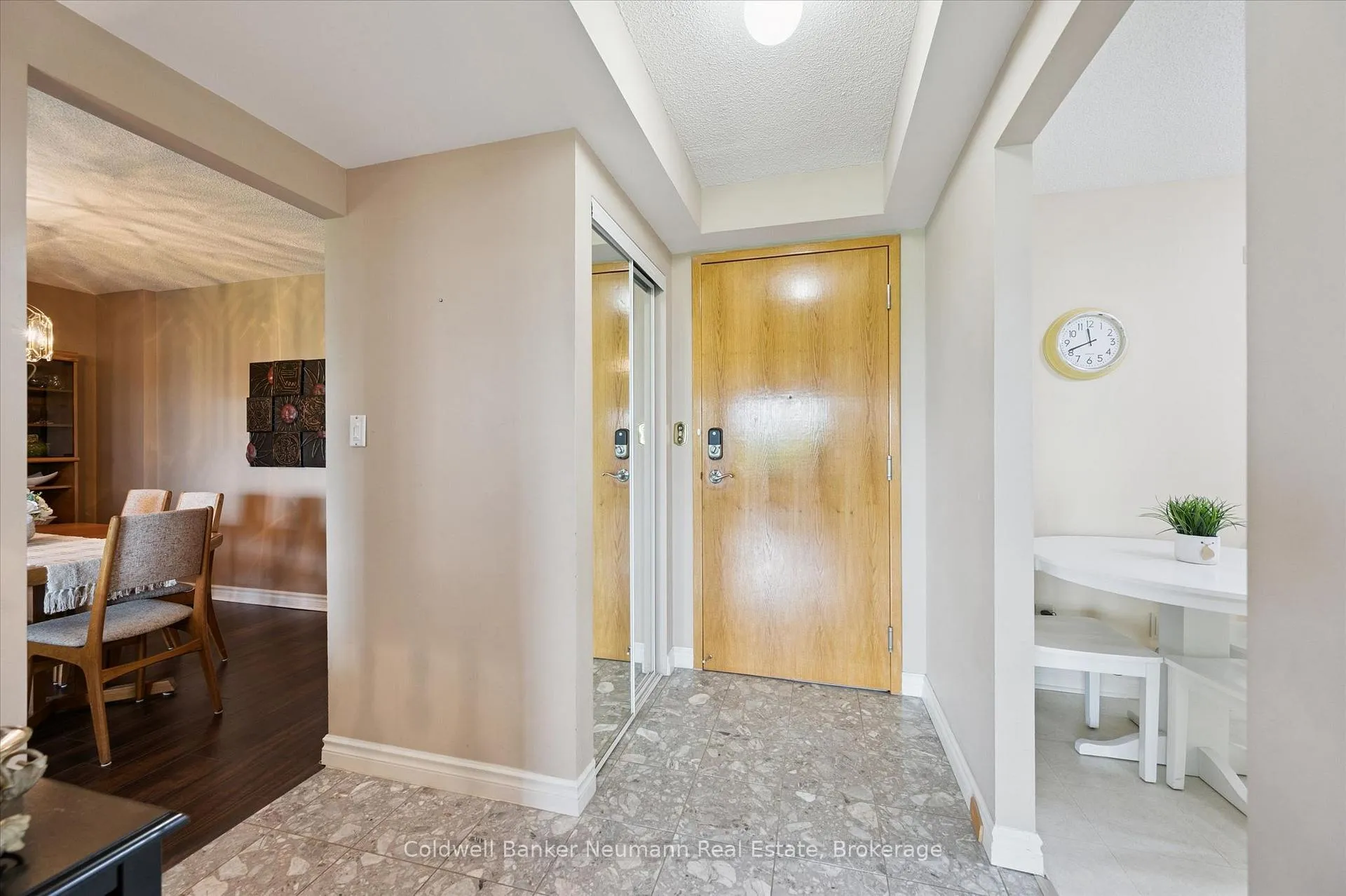 Photo 11 of Unit 1106, 237 King Street W, Cambridge, Preston North — HOMEH