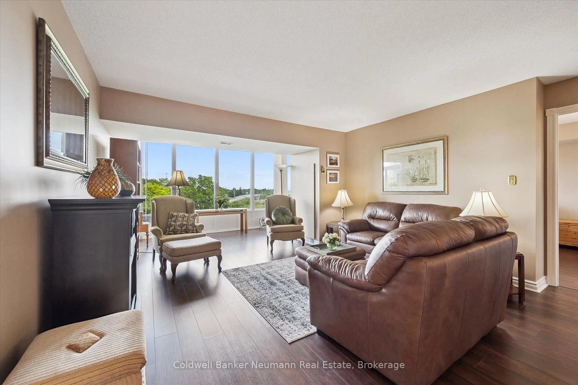 Photo 13 of Unit 1106, 237 King Street W, Cambridge, Preston North — HOMEH