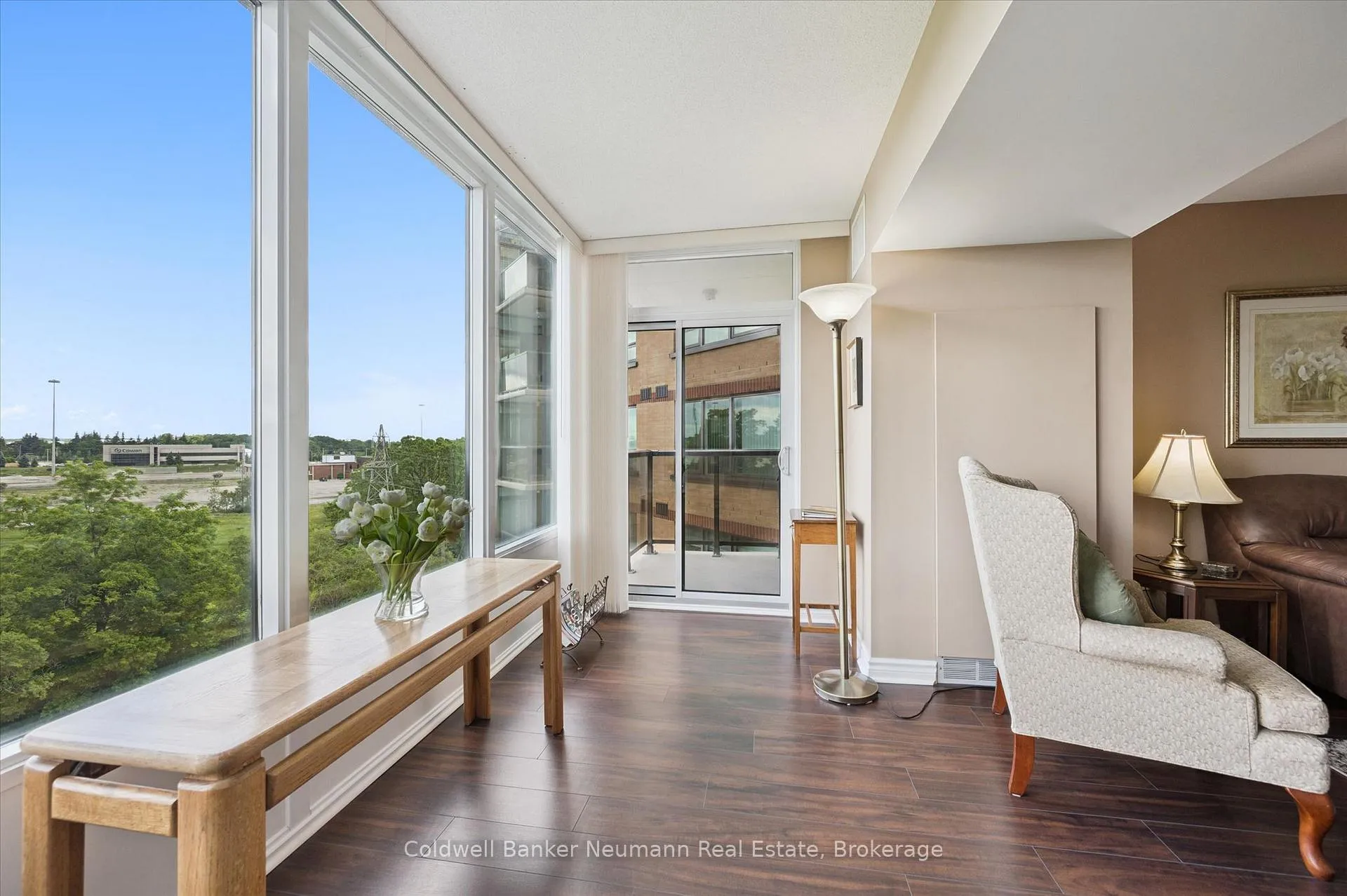 Photo 15 of Unit 1106, 237 King Street W, Cambridge, Preston North — HOMEH
