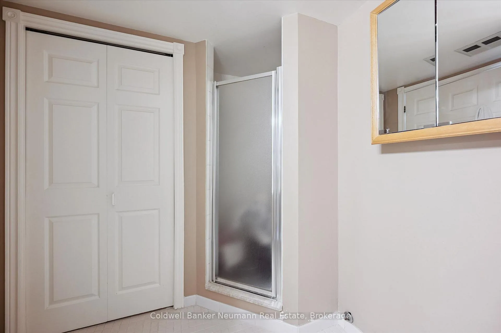 Photo 26 of Unit 1106, 237 King Street W, Cambridge, Preston North — HOMEH