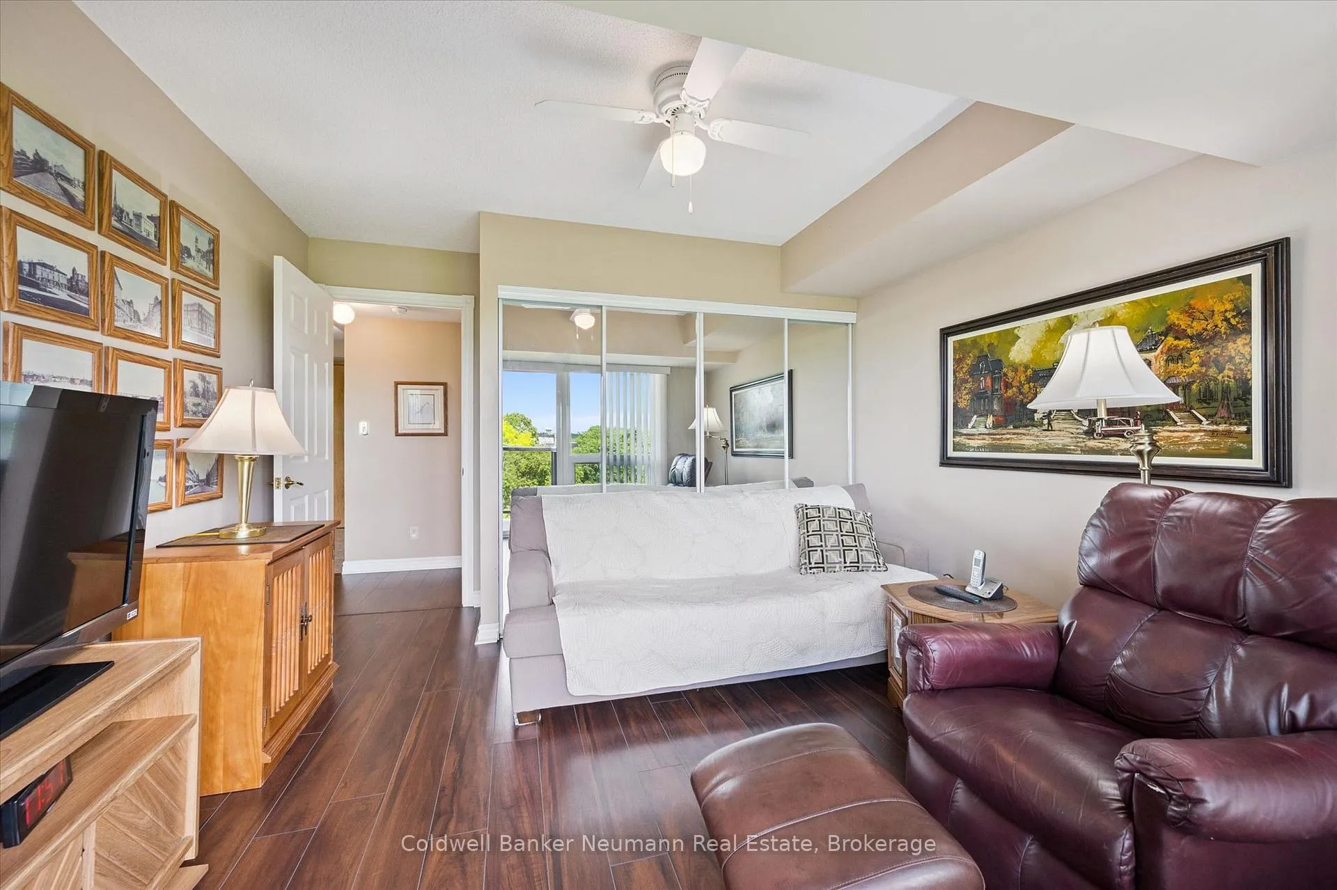 Photo 29 of Unit 1106, 237 King Street W, Cambridge, Preston North — HOMEH