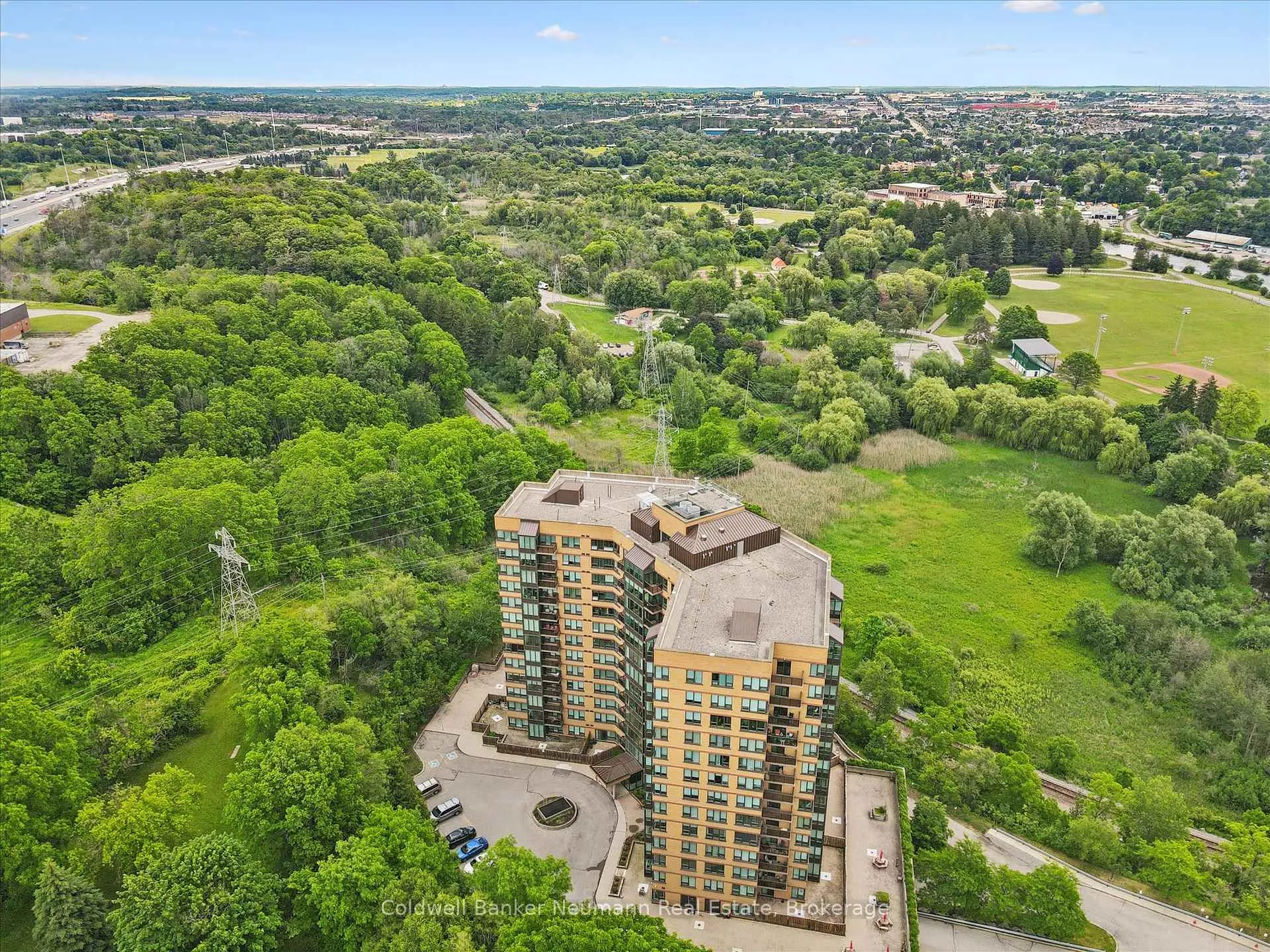 Photo 44 of Unit 1106, 237 King Street W, Cambridge, Preston North — HOMEH