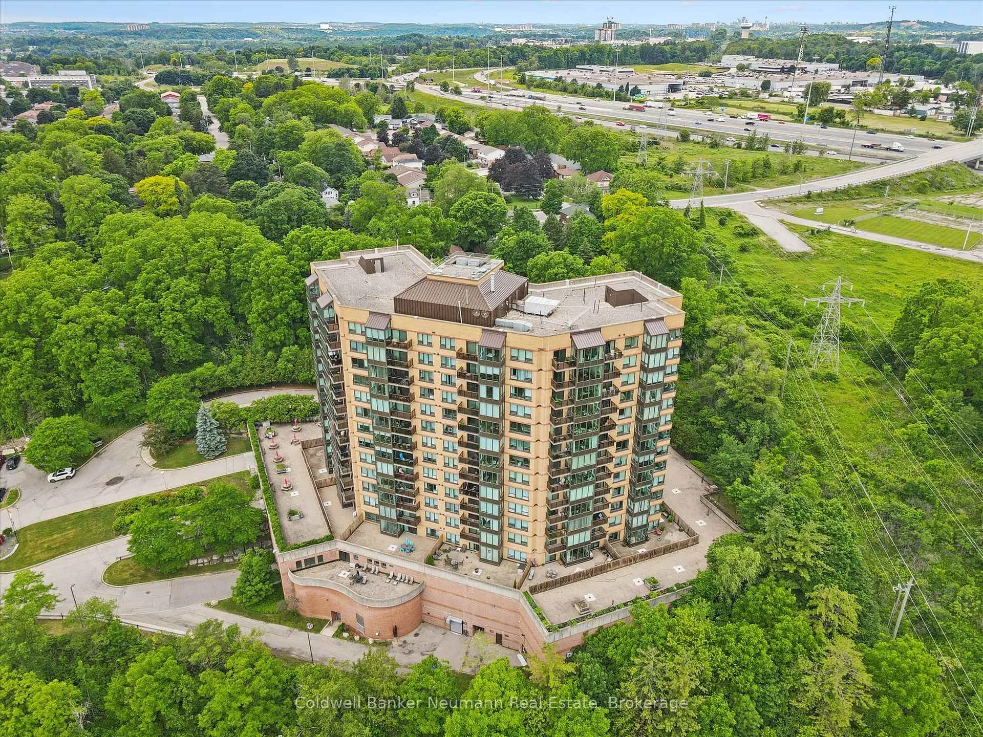 Photo 46 of Unit 1106, 237 King Street W, Cambridge, Preston North — HOMEH