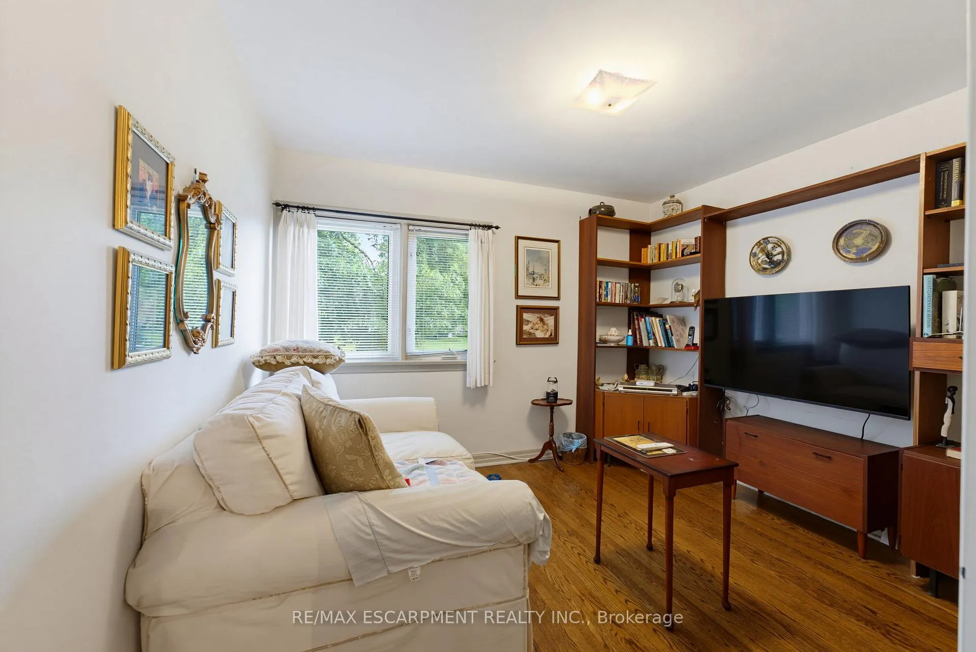 Photo 22 of 320 River Side Drive, Oakville, Central — HOMEH