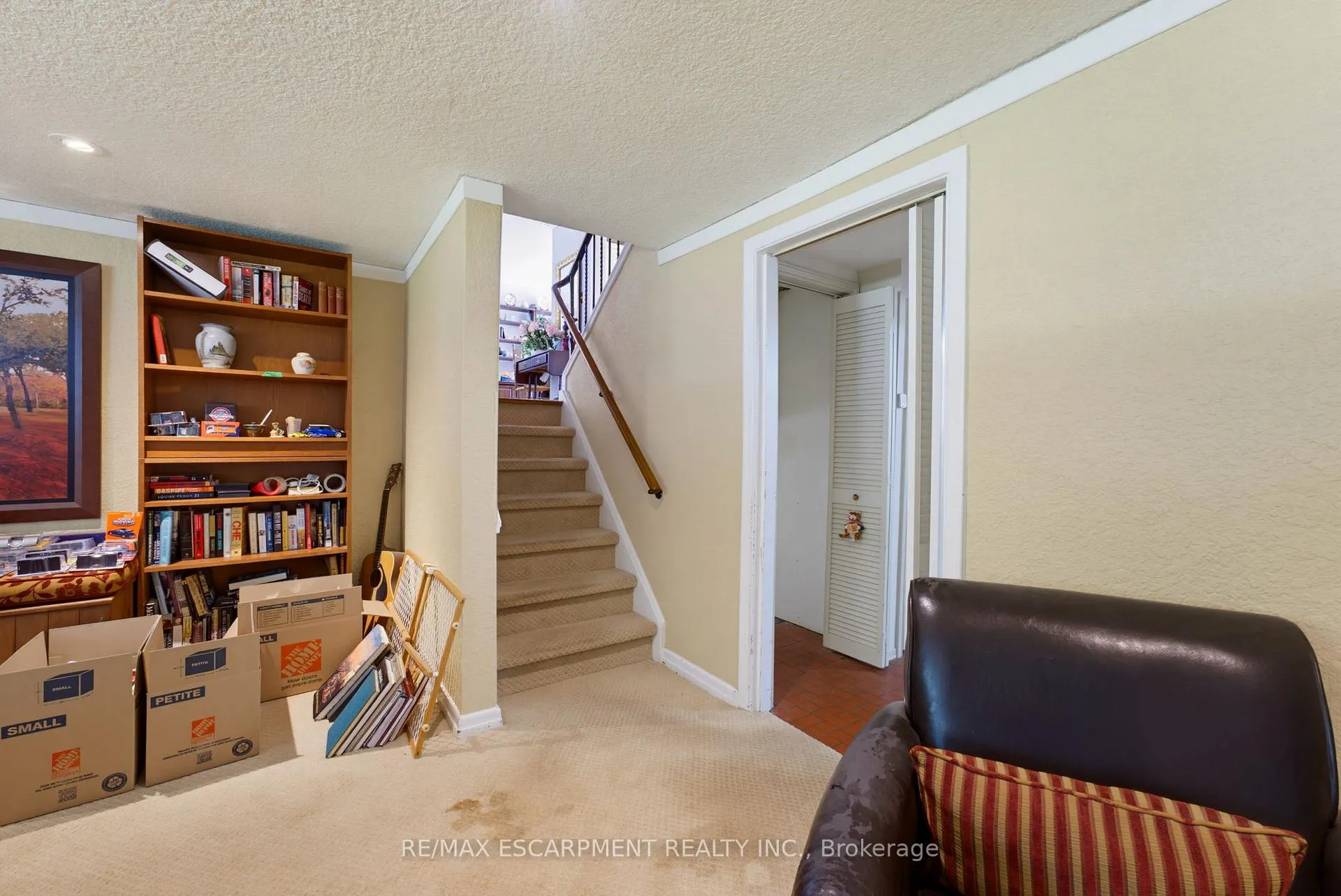 Photo 25 of 320 River Side Drive, Oakville, Central — HOMEH