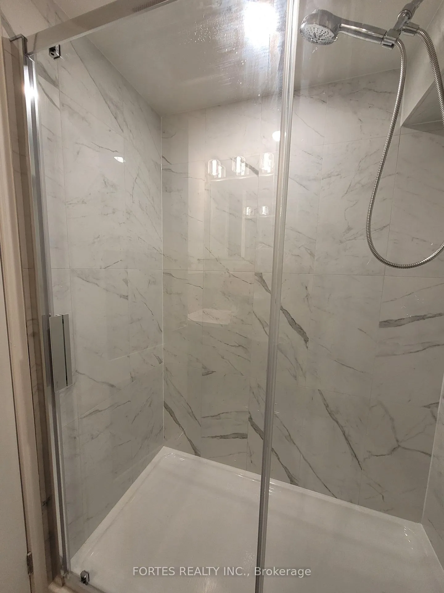 Photo 7 of Unit 1A, 62 High Park Boulevard, Toronto, High Park-Swansea — HOMEH