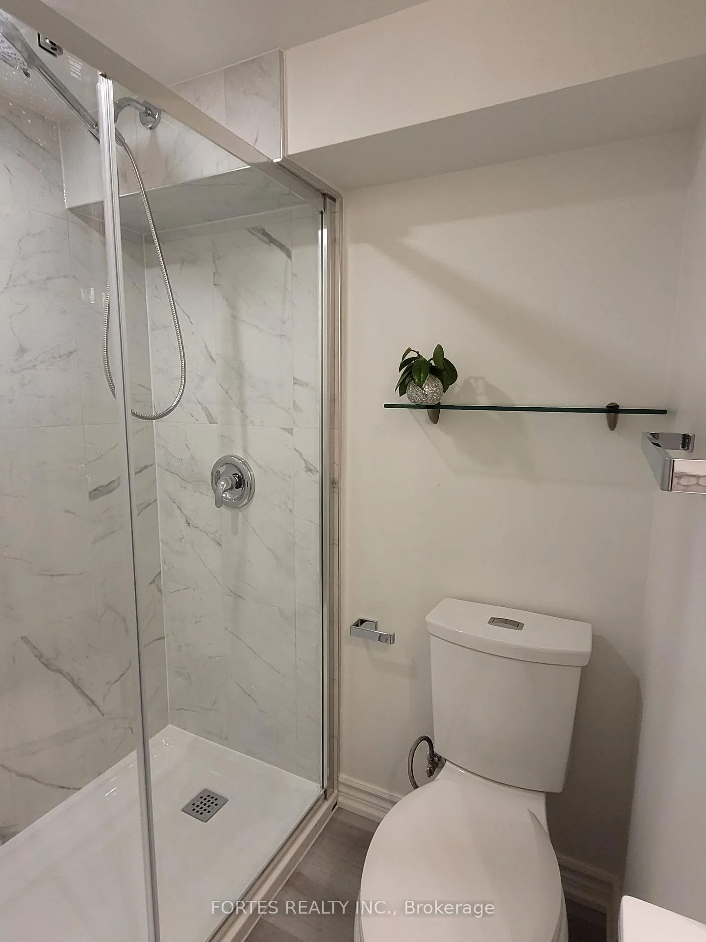 Photo 8 of Unit 1A, 62 High Park Boulevard, Toronto, High Park-Swansea — HOMEH