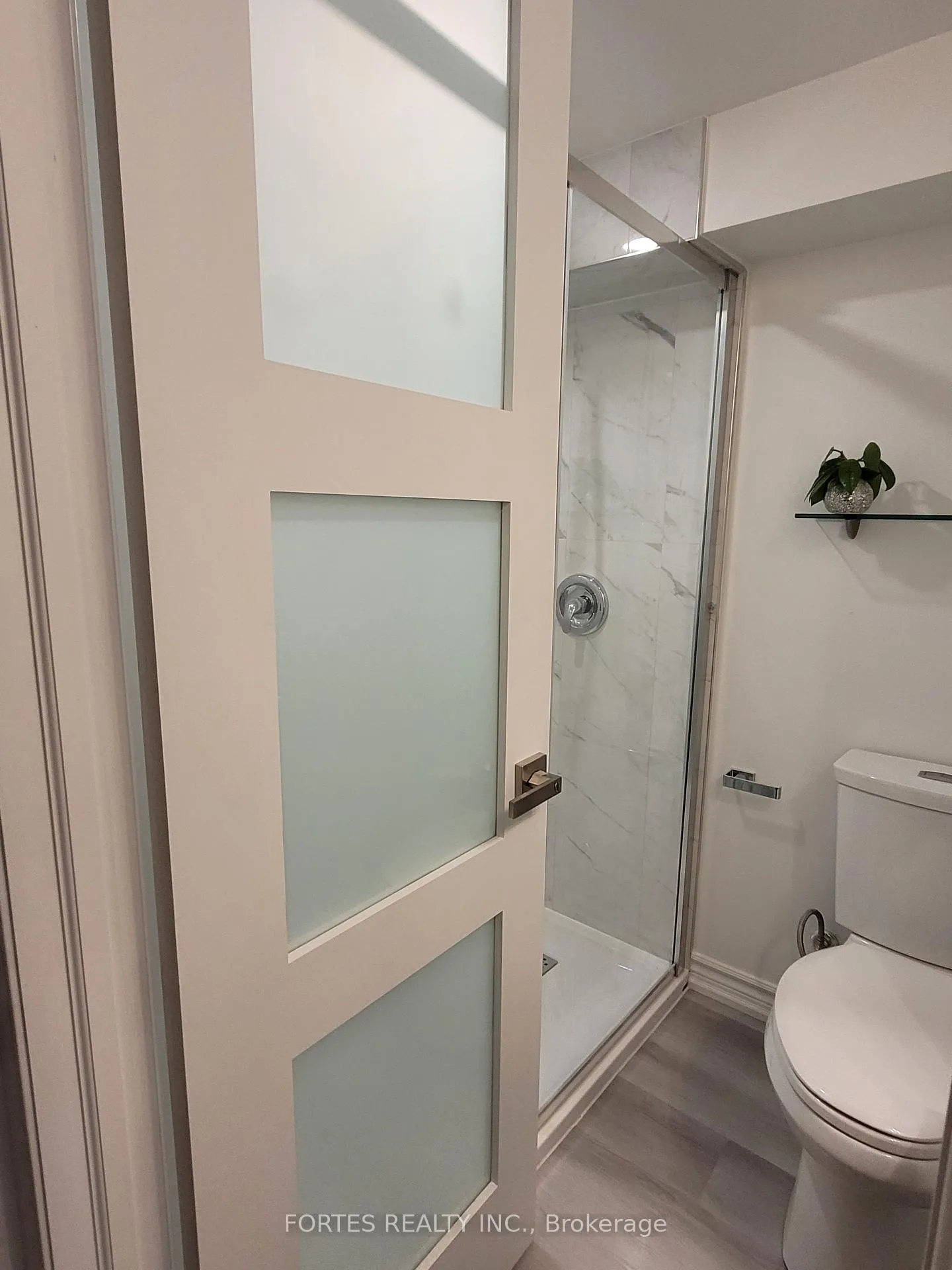 Photo 9 of Unit 1A, 62 High Park Boulevard, Toronto, High Park-Swansea — HOMEH