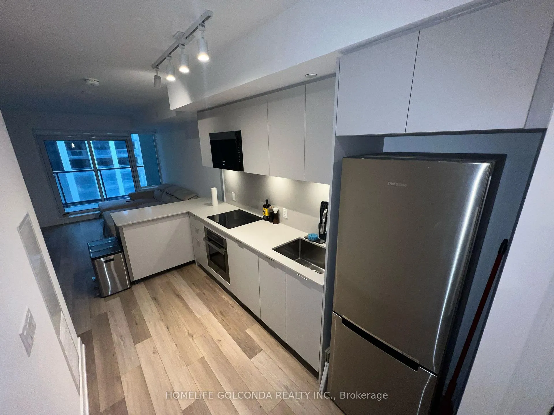 Photo 4 of Unit 901, 9 Clegg Road, Markham, Unionville — HOMEH